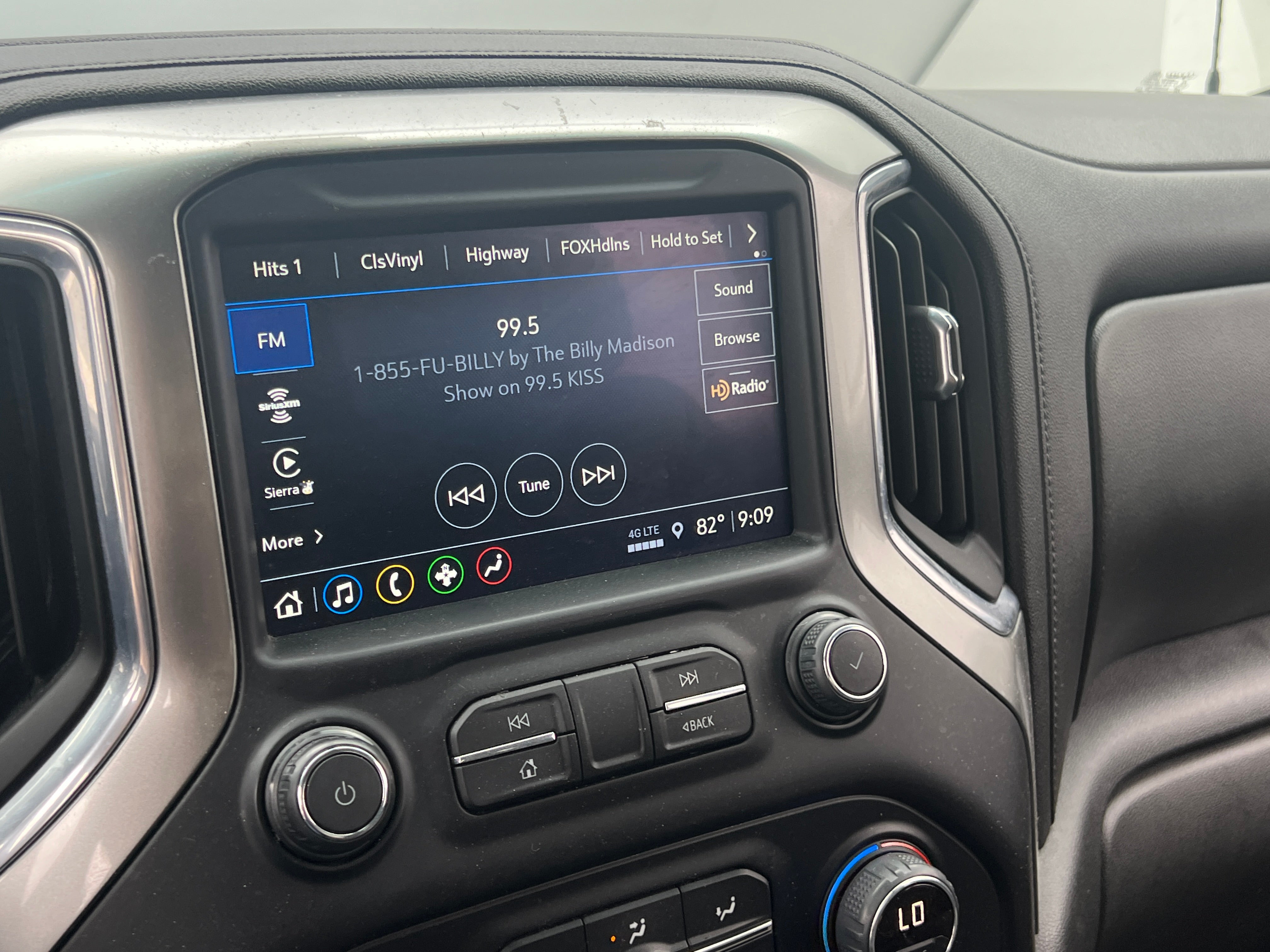 2021 Chevrolet Silverado 1500 LT 4