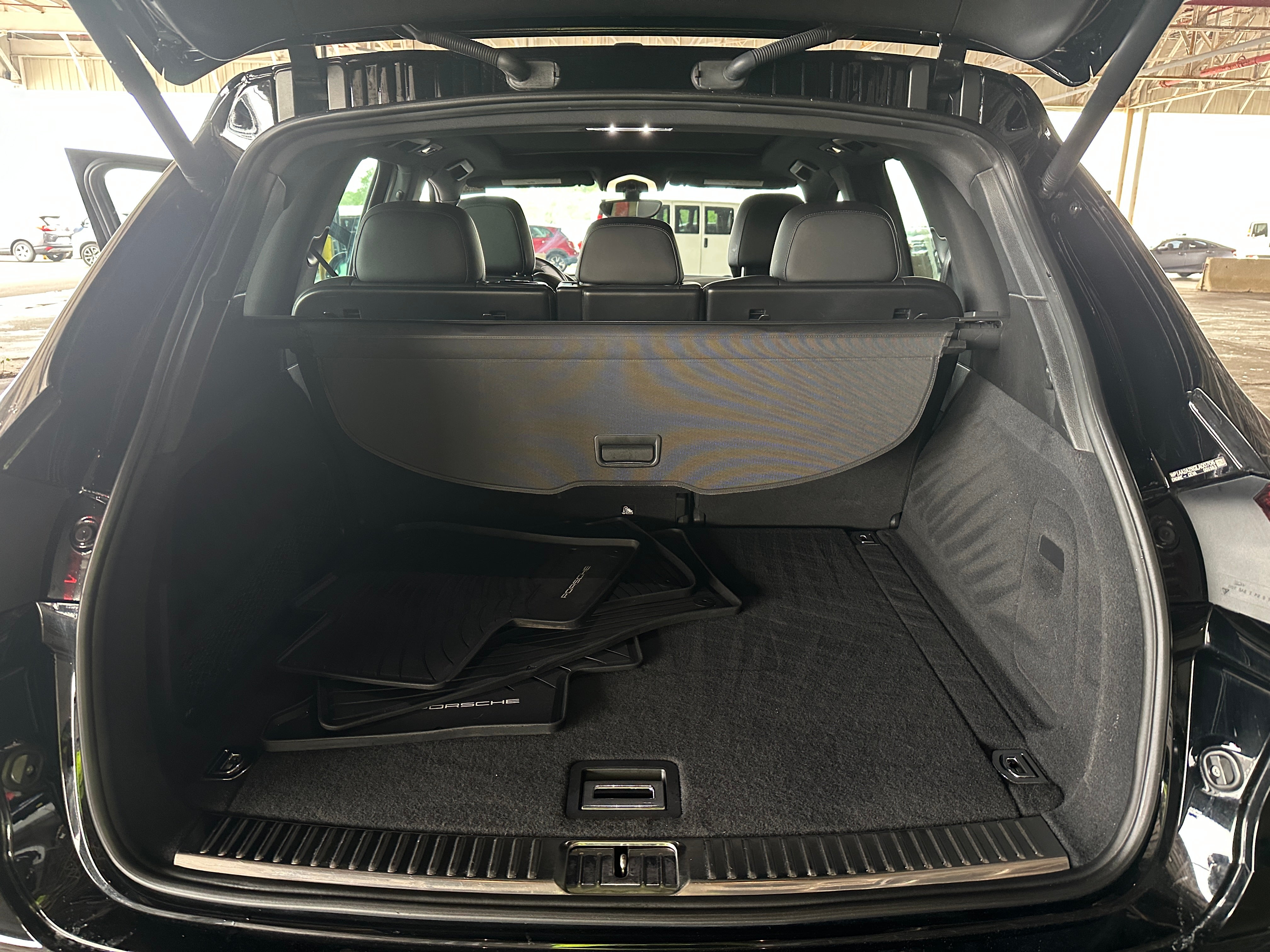 Thumbnail: 2016 Porsche Cayenne - 6