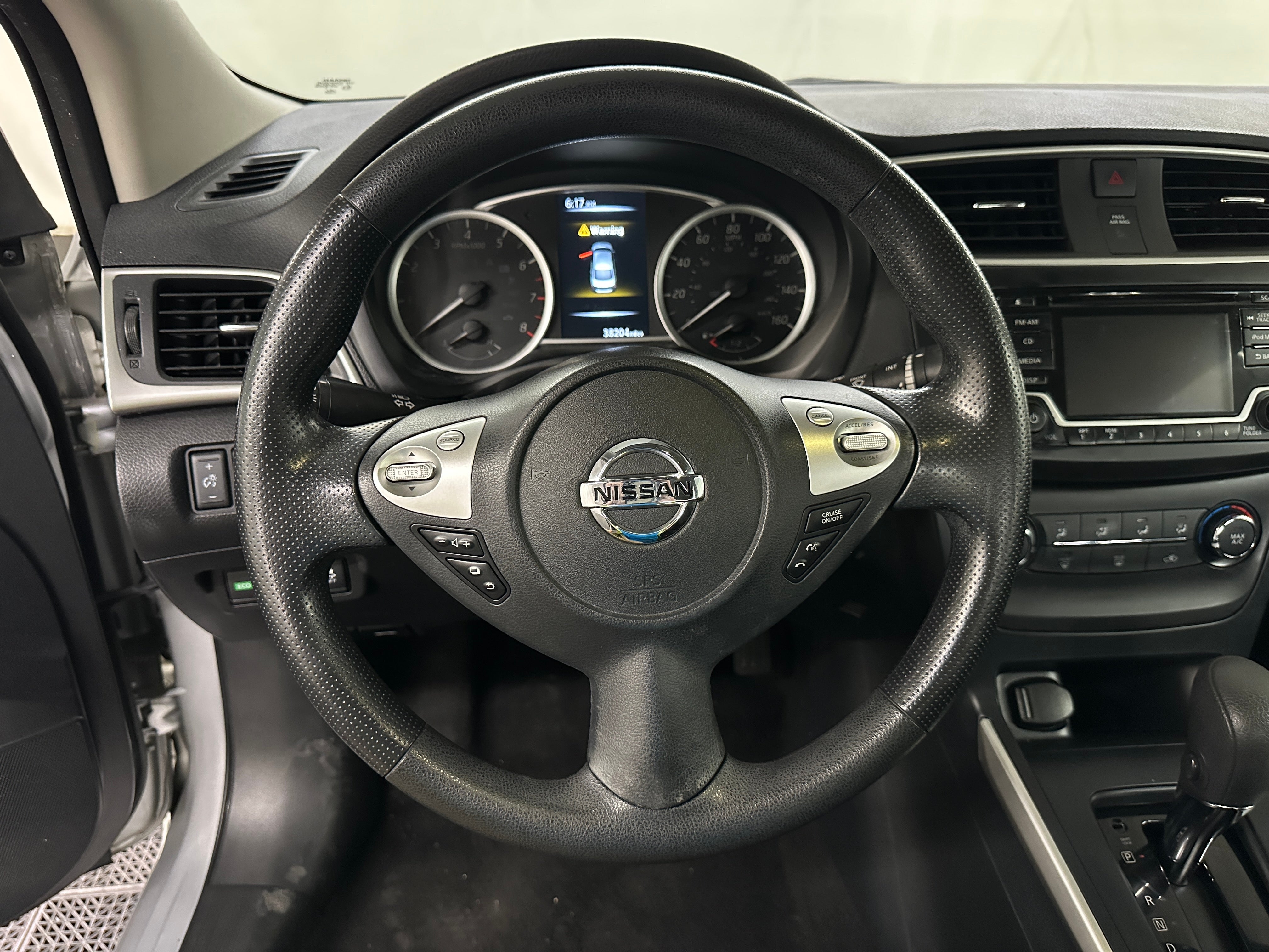 Thumbnail: 2018 Nissan Sentra - 5