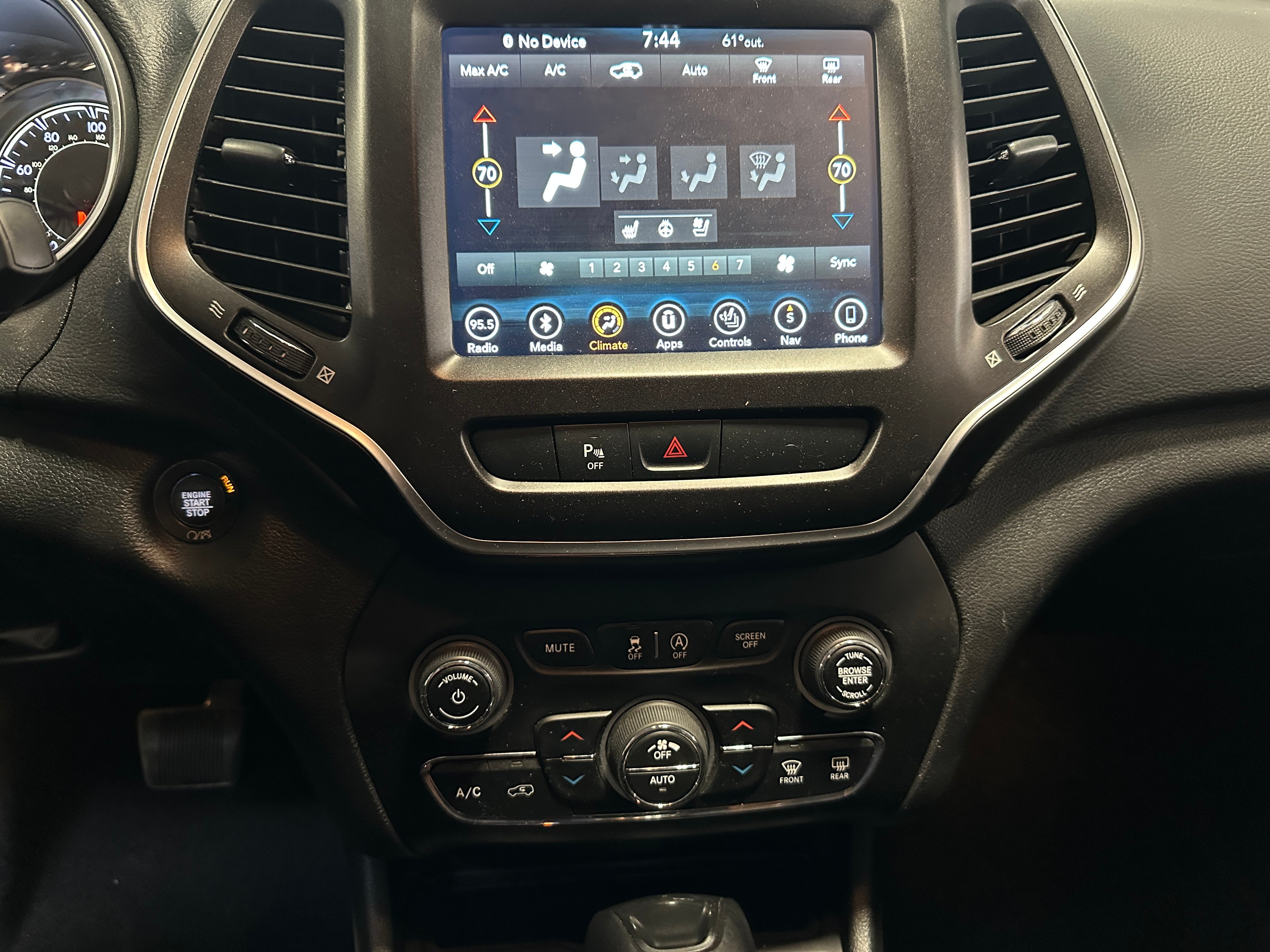 2019 Jeep Cherokee Trailhawk Elite 3