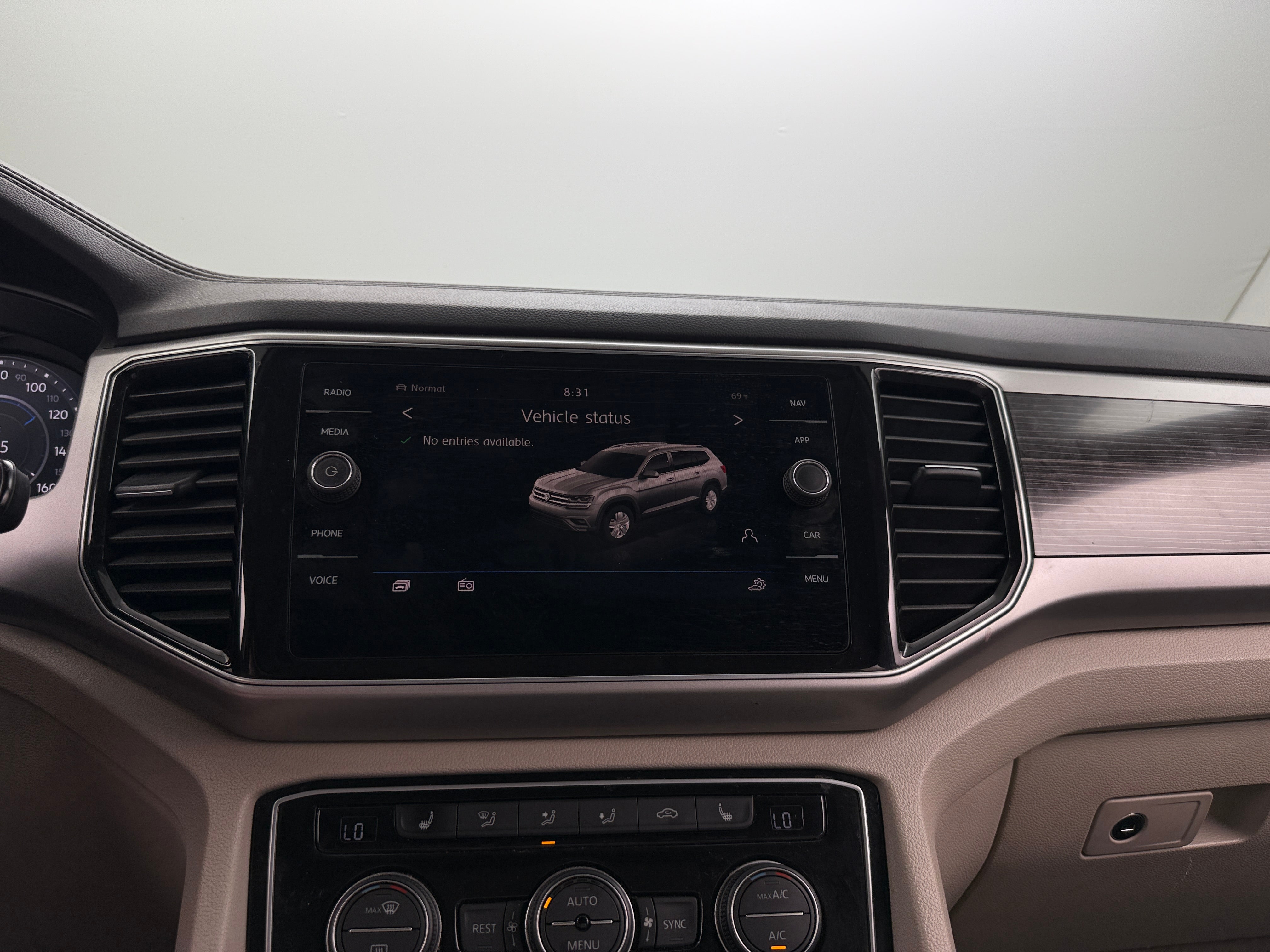 2019 Volkswagen Atlas SEL 3