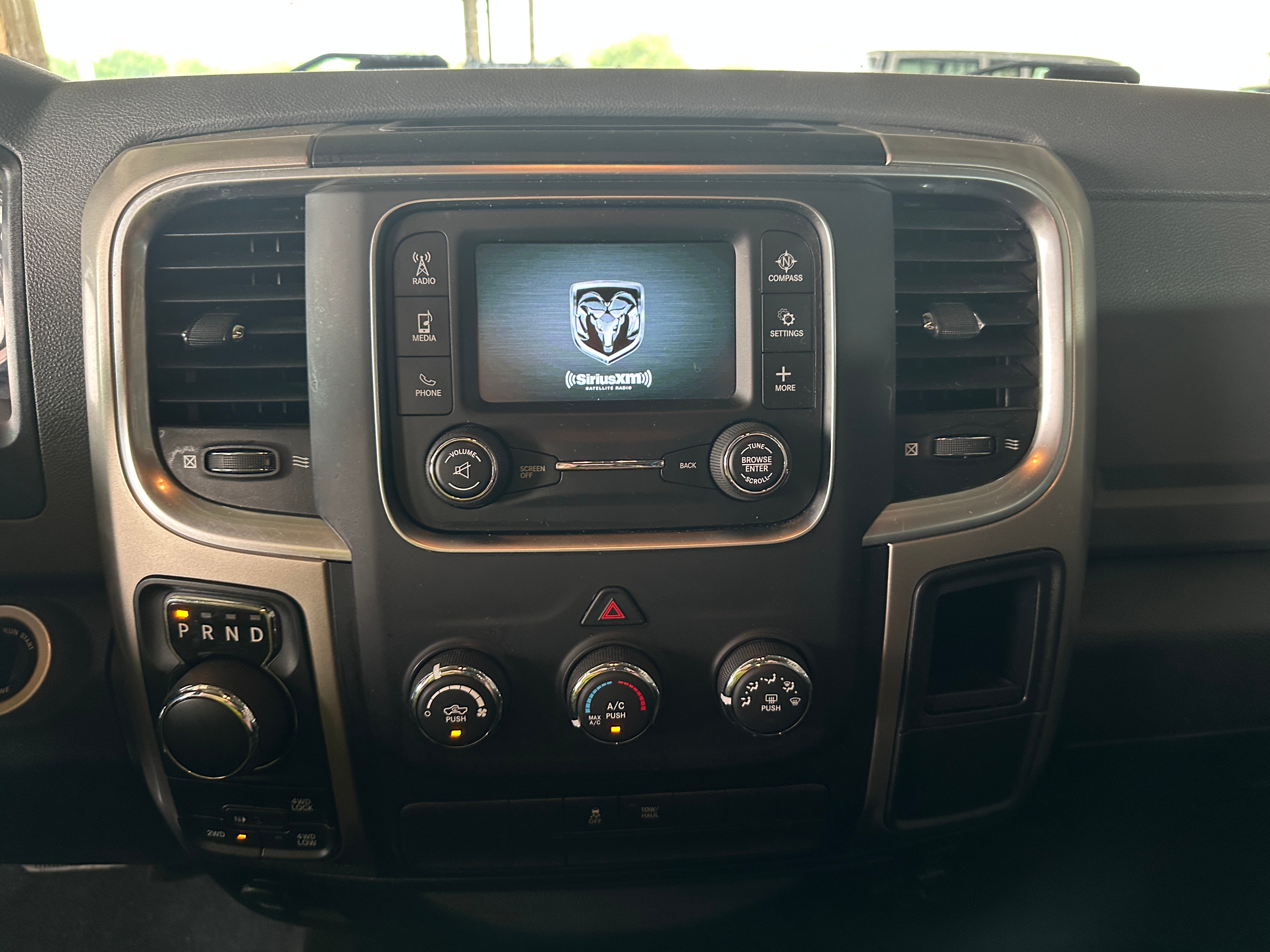 2019 RAM 1500 Classic SLT 4