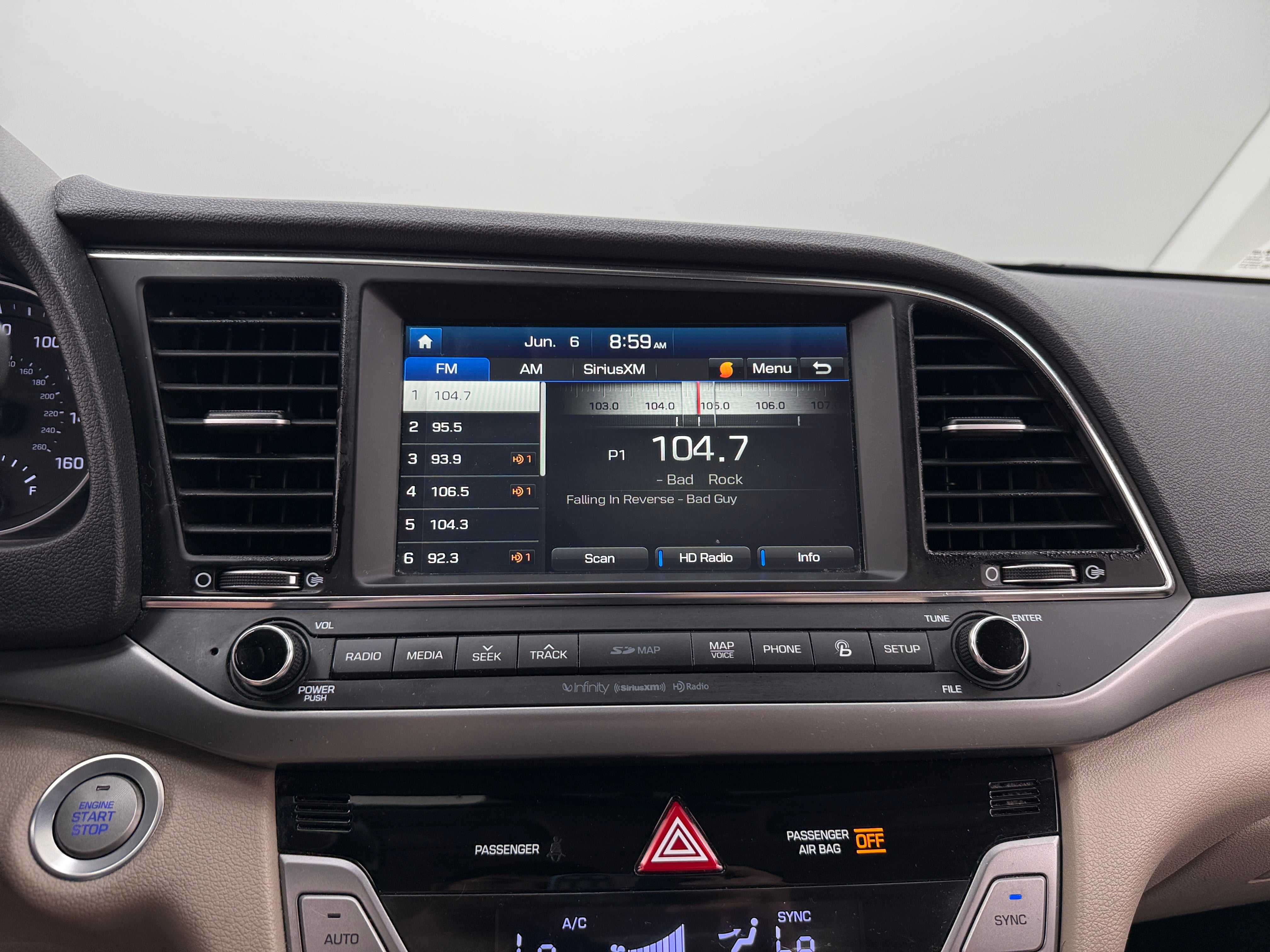 2017 Hyundai Elantra Limited Edition 3
