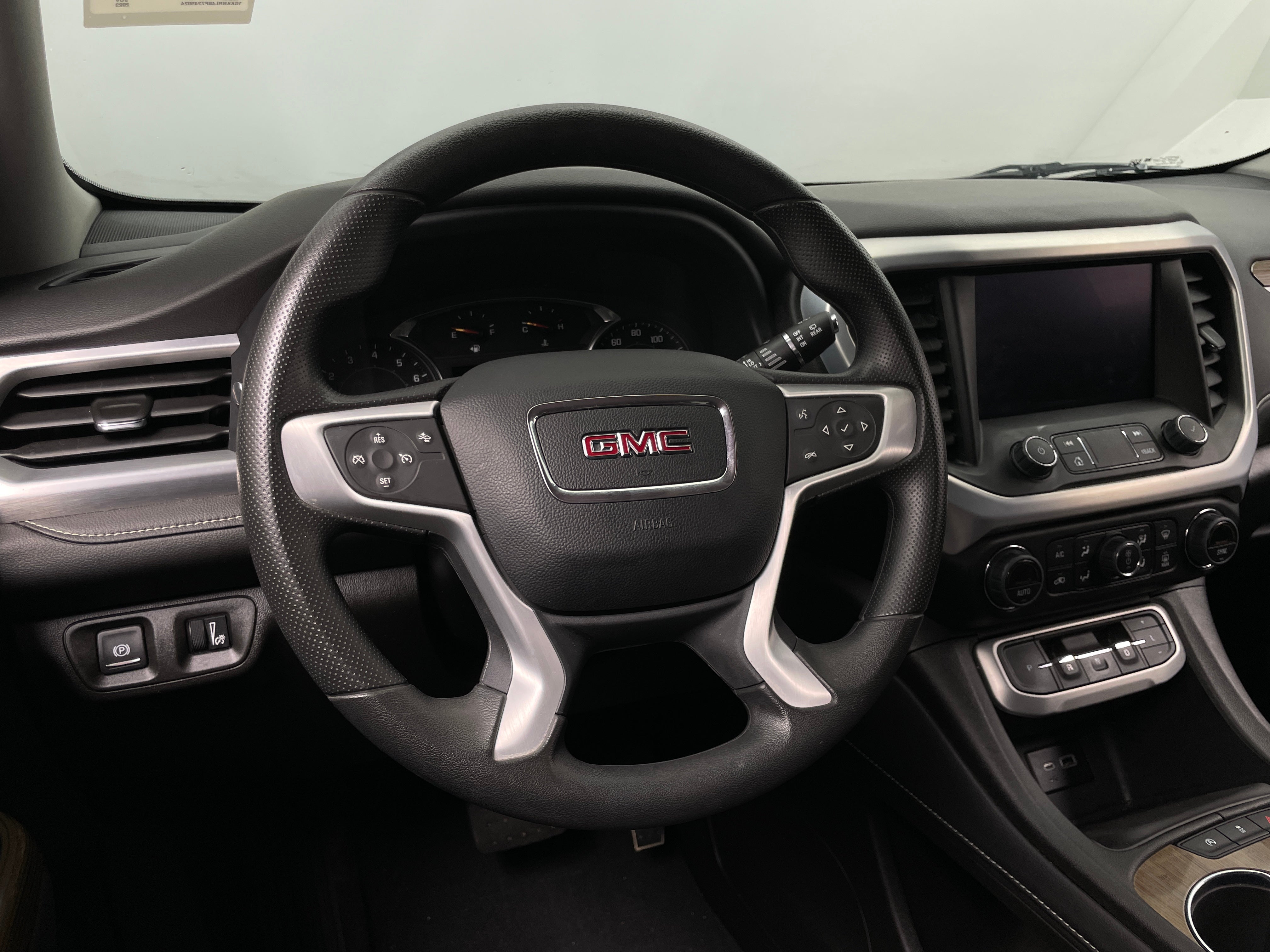 2023 GMC Acadia SLE 5