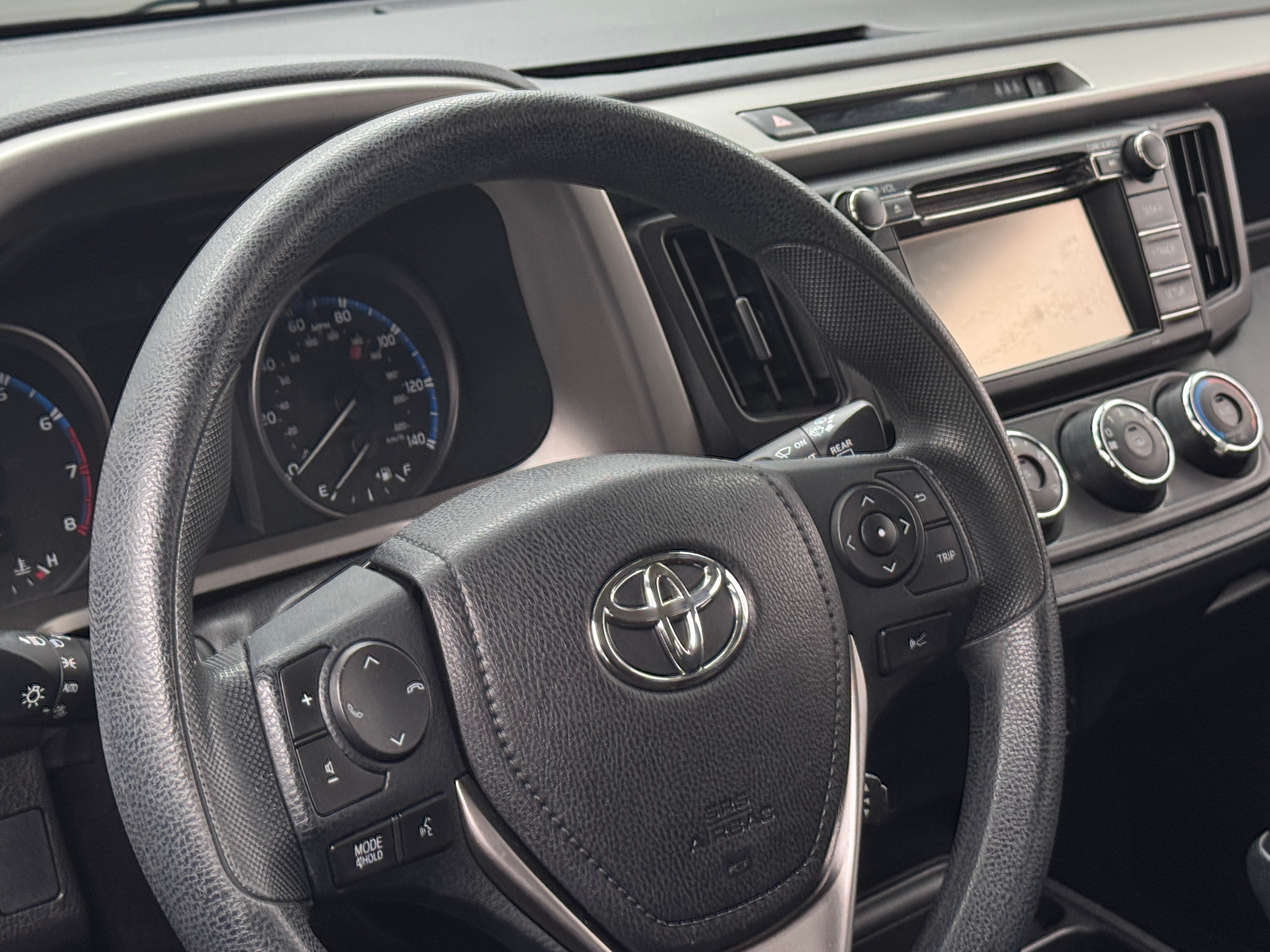 2017 Toyota RAV4 LE 5