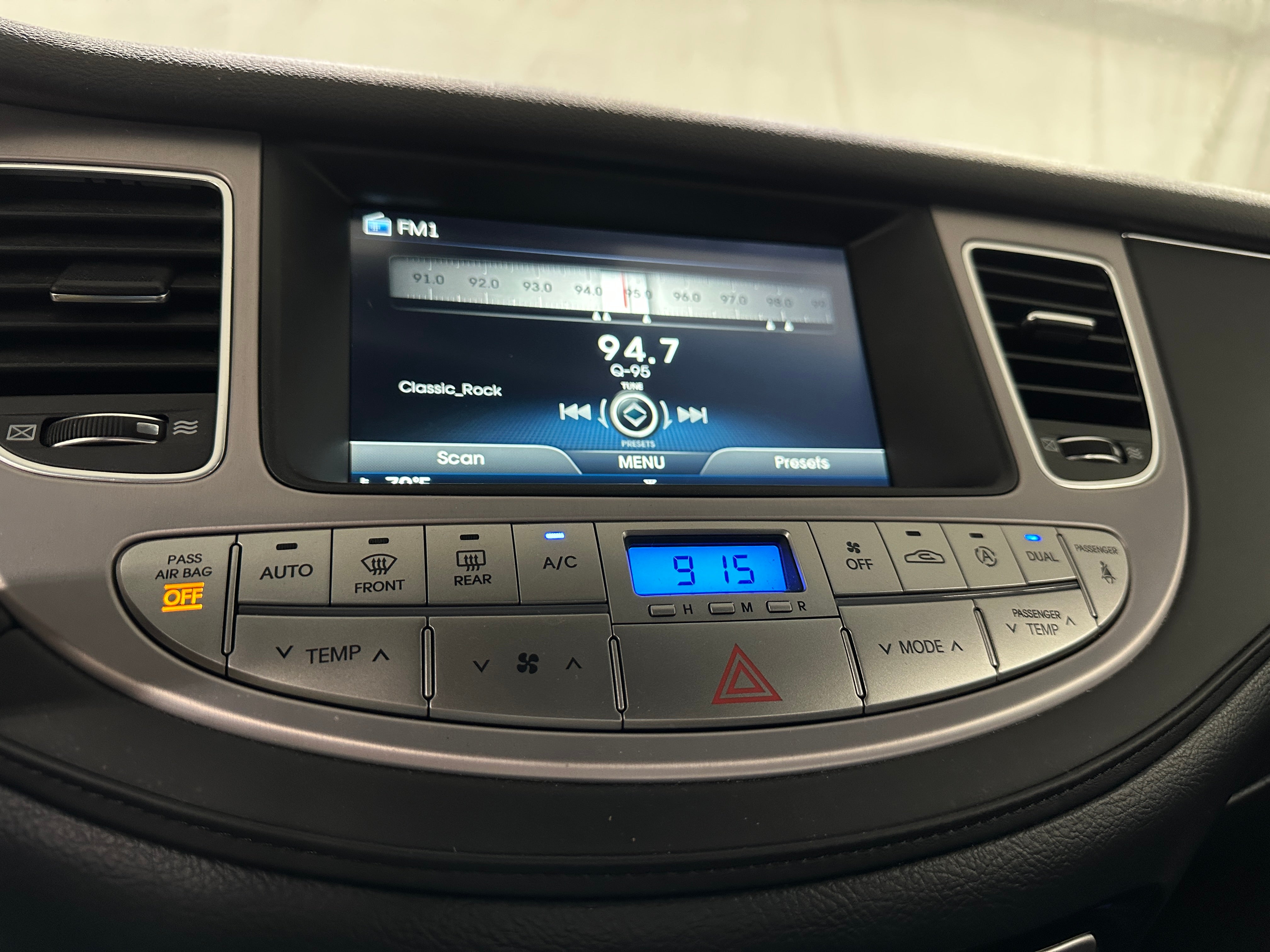 2014 Hyundai Genesis R-Spec 3