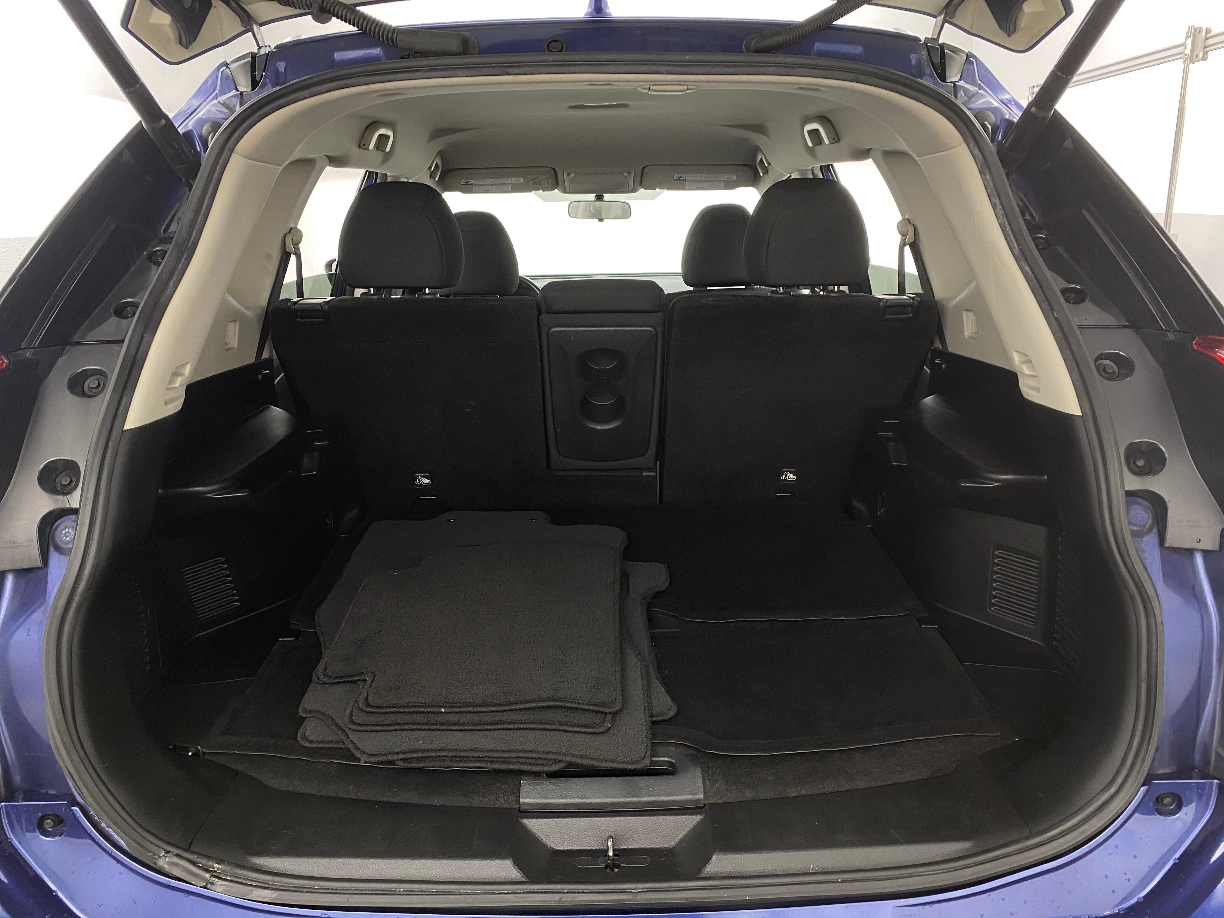 2018 Nissan Rogue SV 7