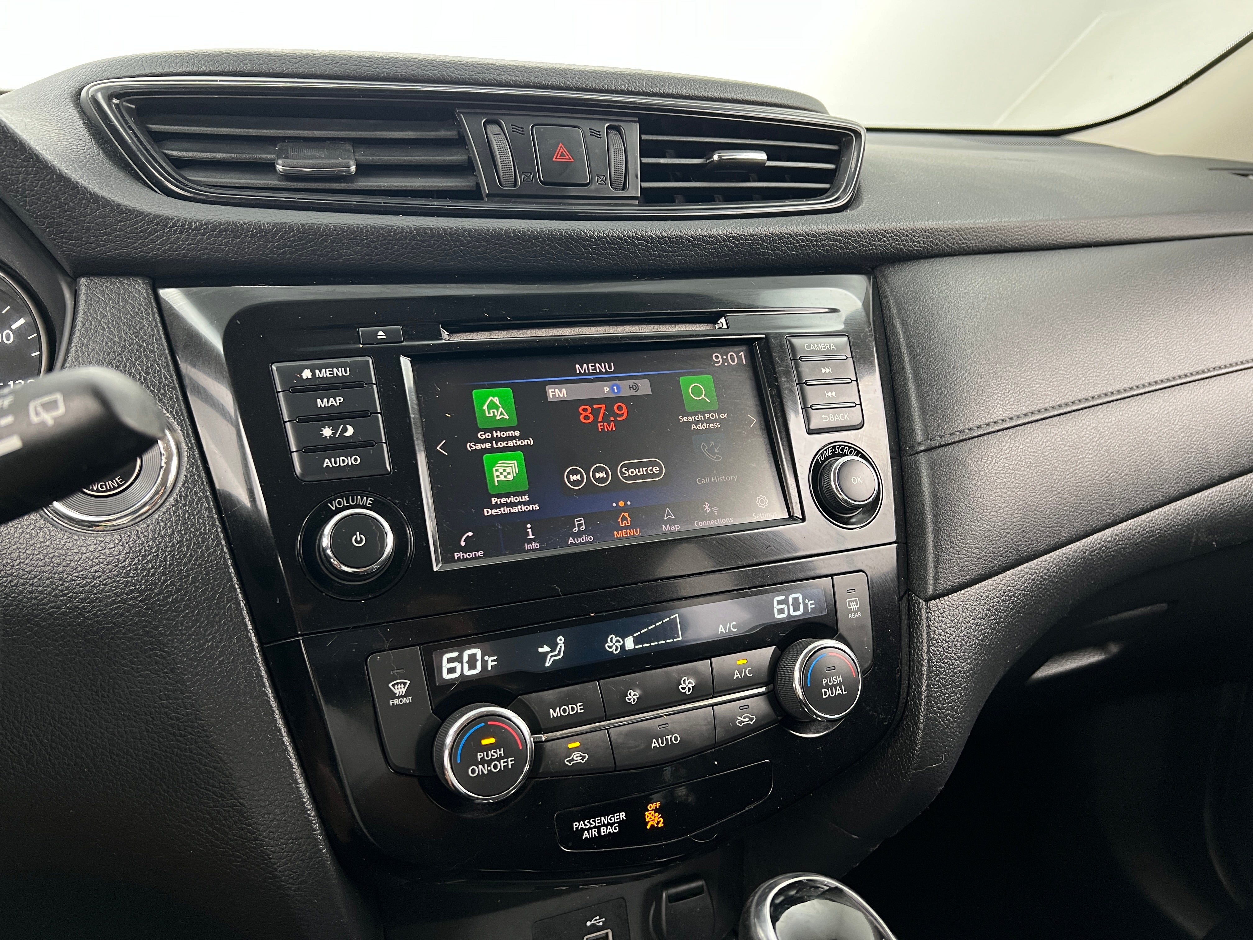 2018 Nissan Rogue SV 4