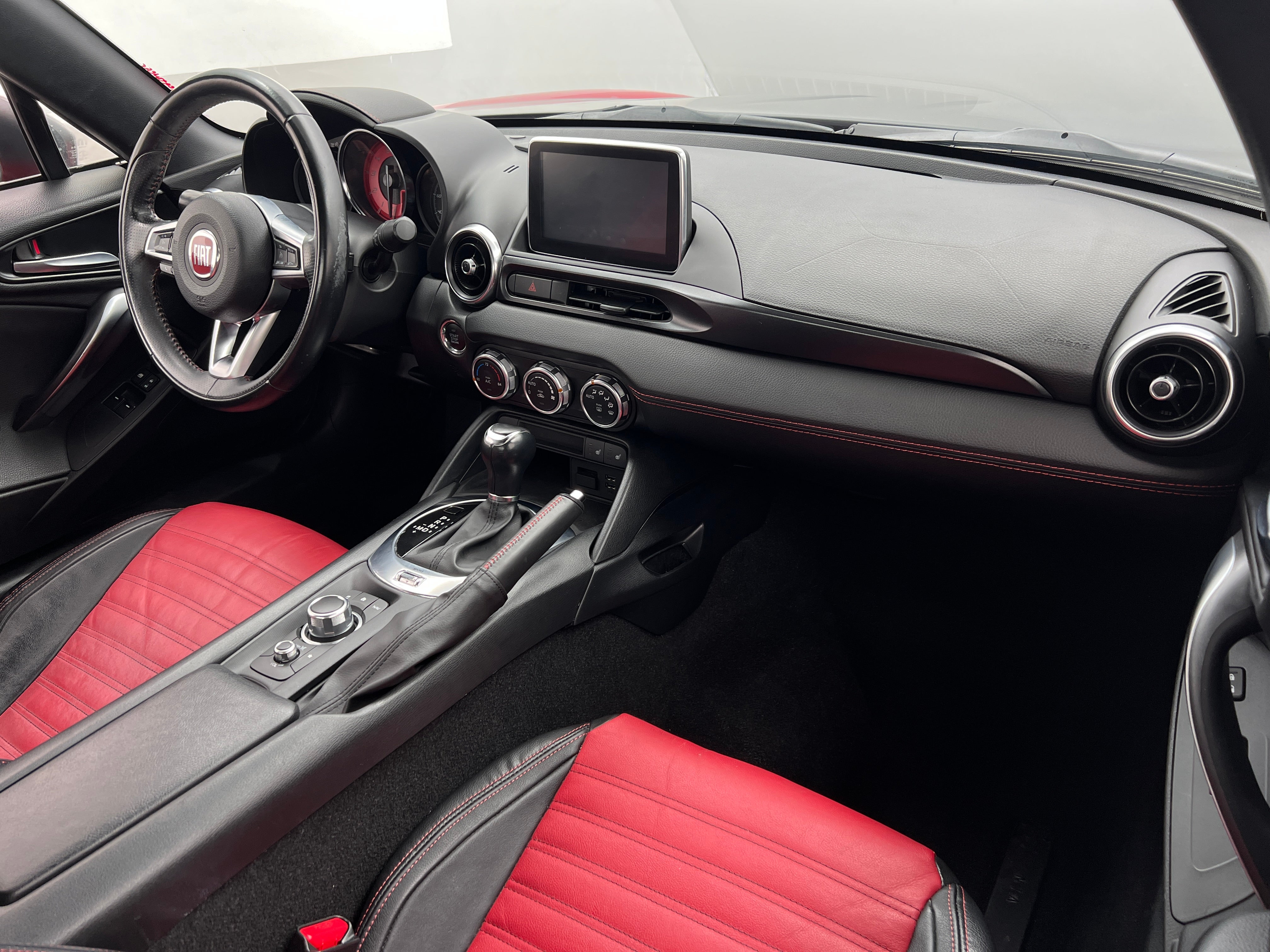 2018 Fiat 124 Spider Abarth 2