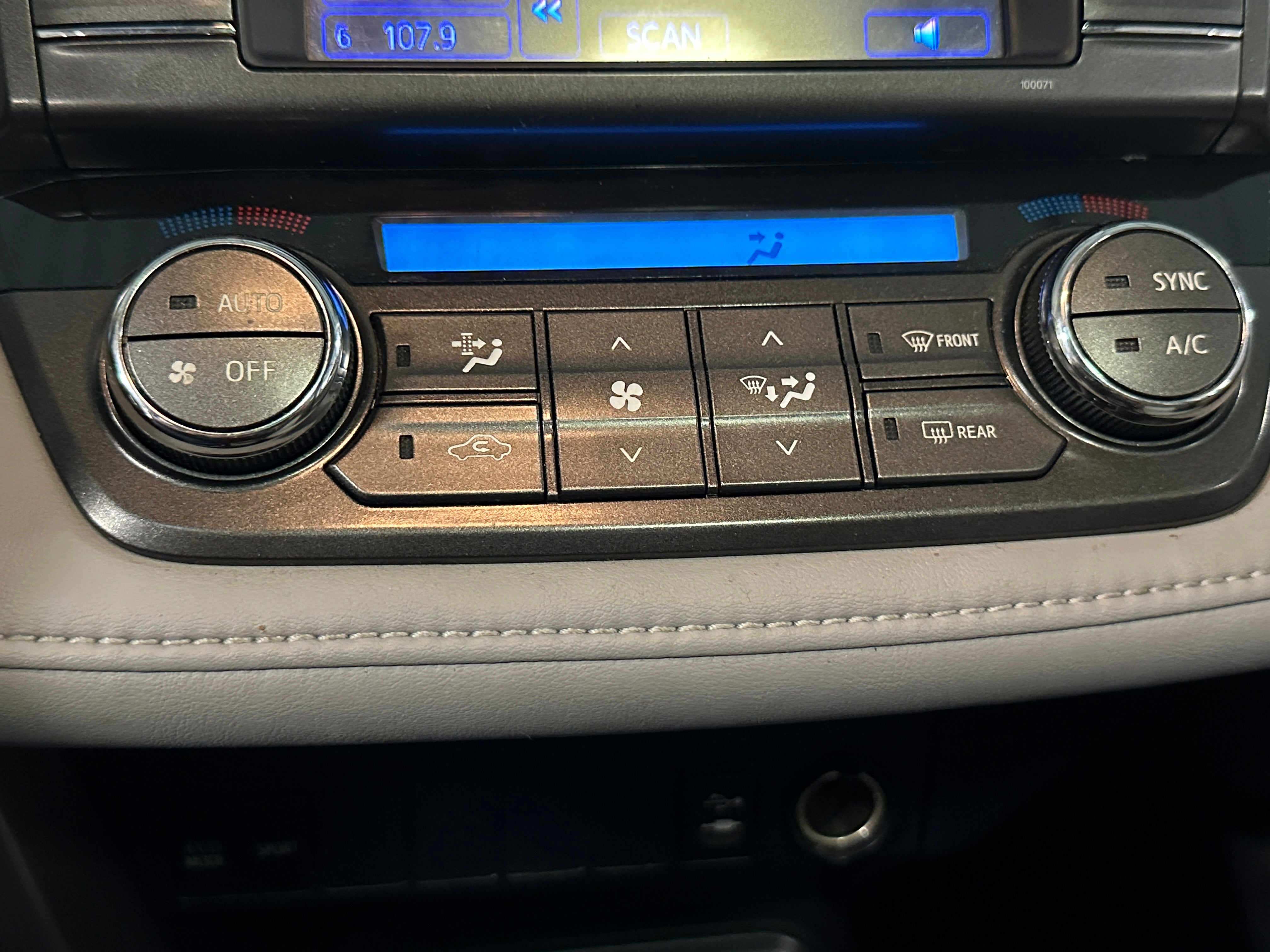 2013 Toyota RAV4 XLE 4