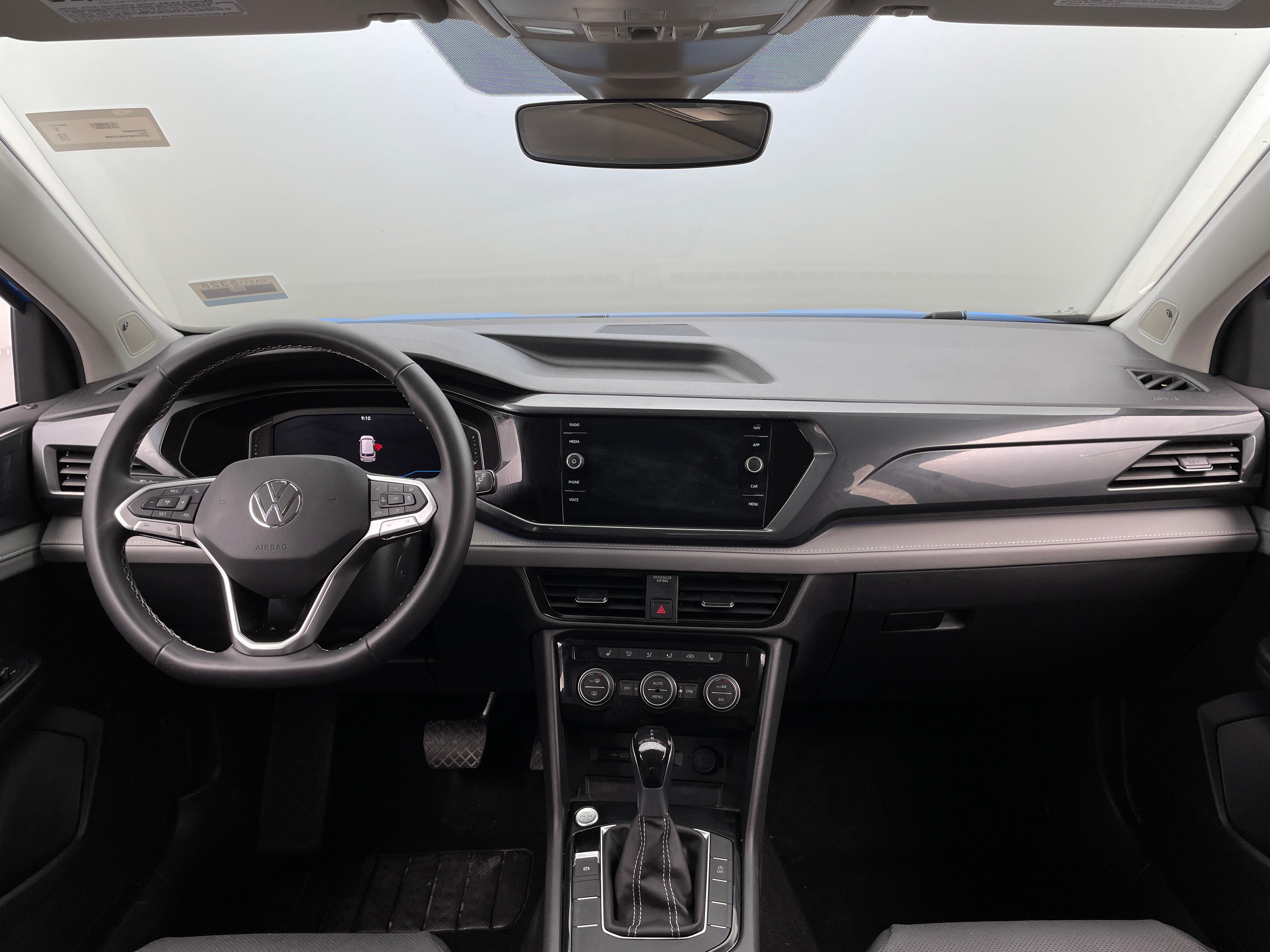 2022 Volkswagen Taos SEL 2