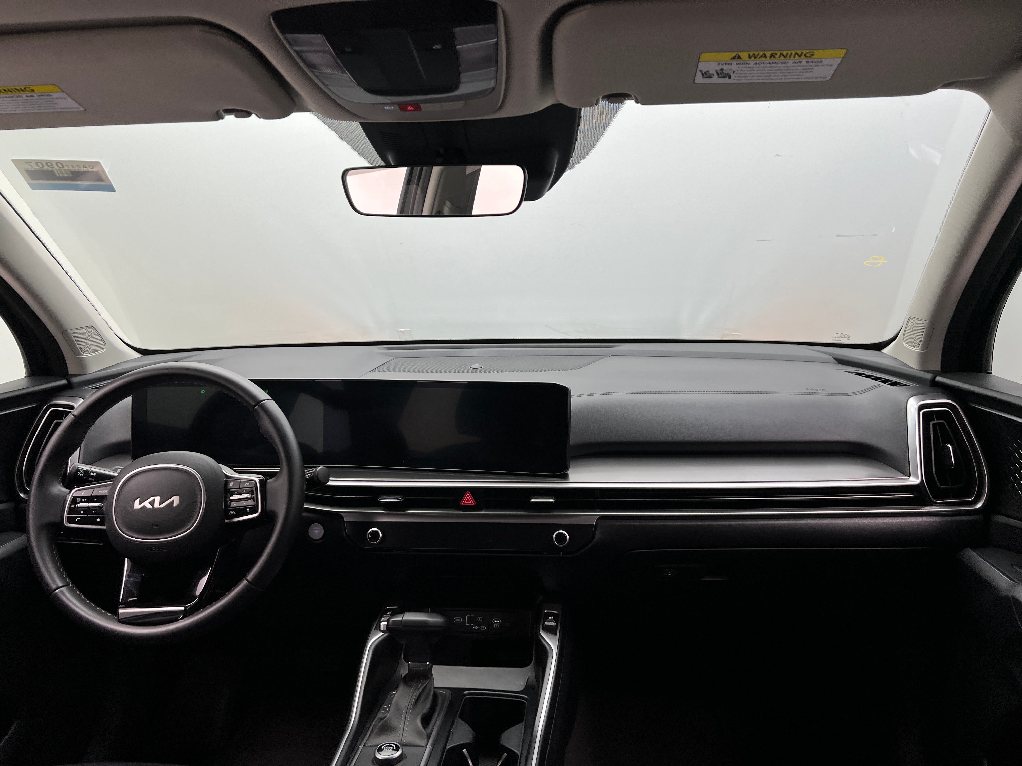 2024 Kia Sorento S 2