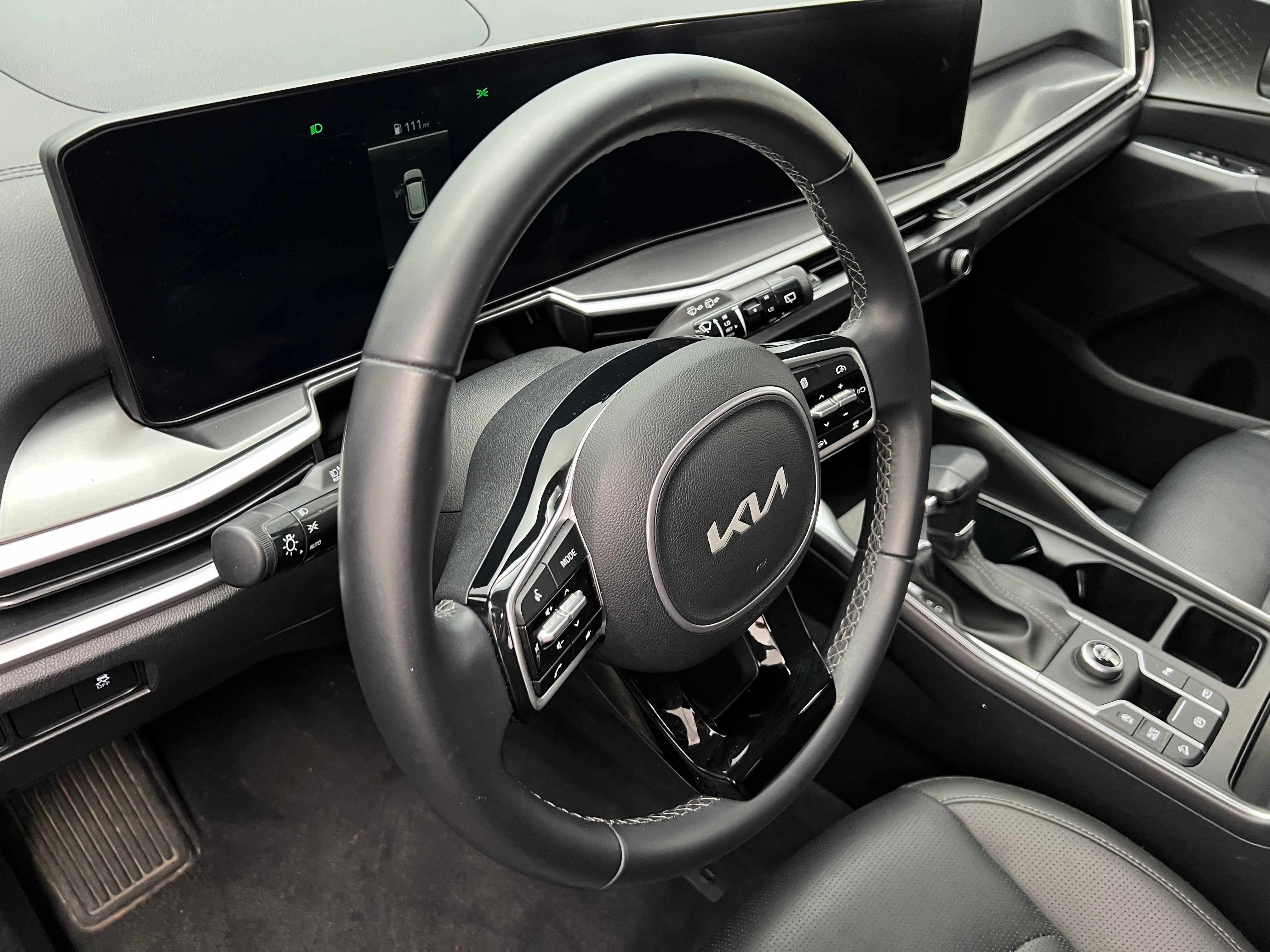 2024 Kia Sorento S 4