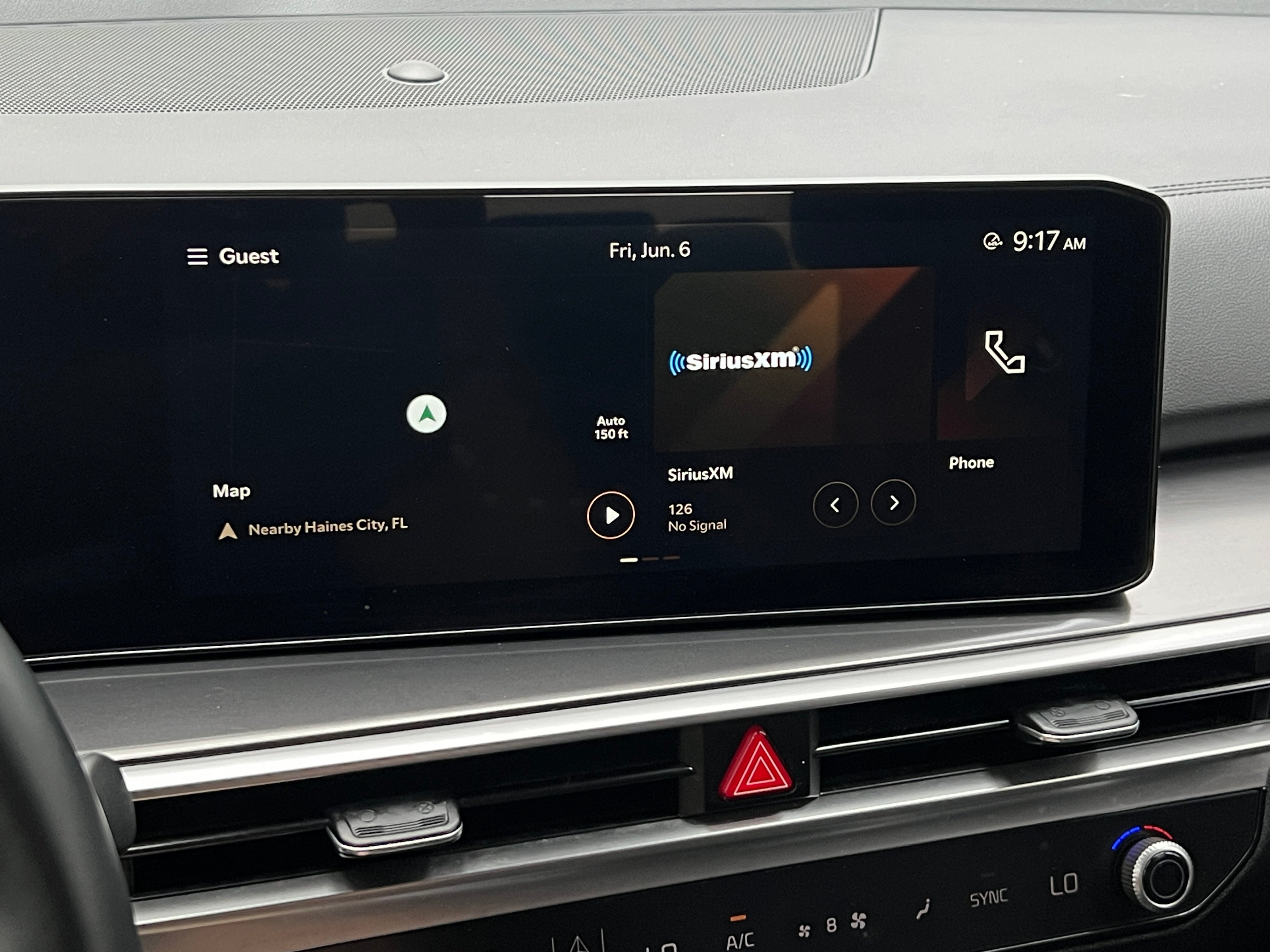 2024 Kia Sorento S 3