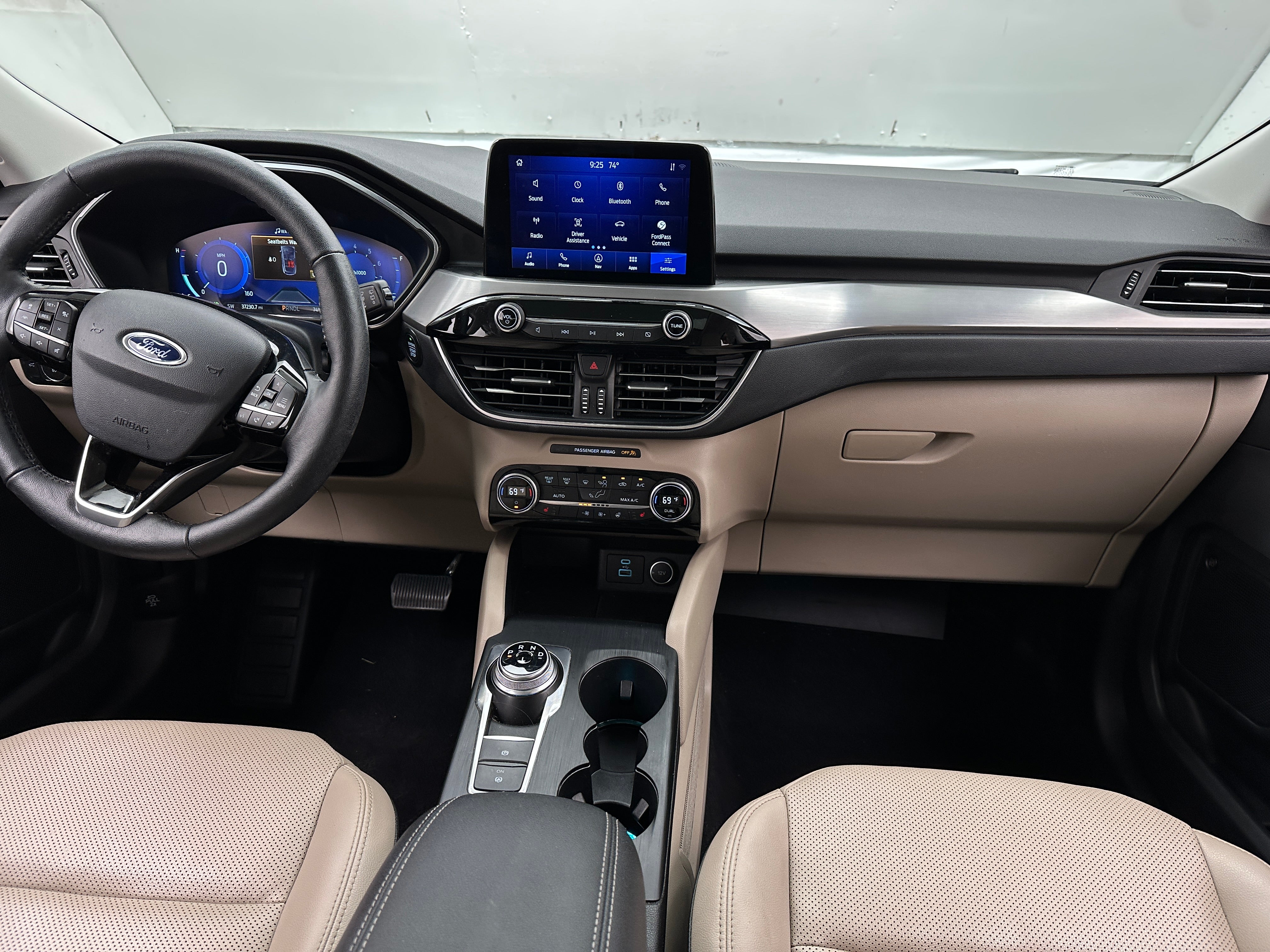 2021 Ford Escape Titanium 2