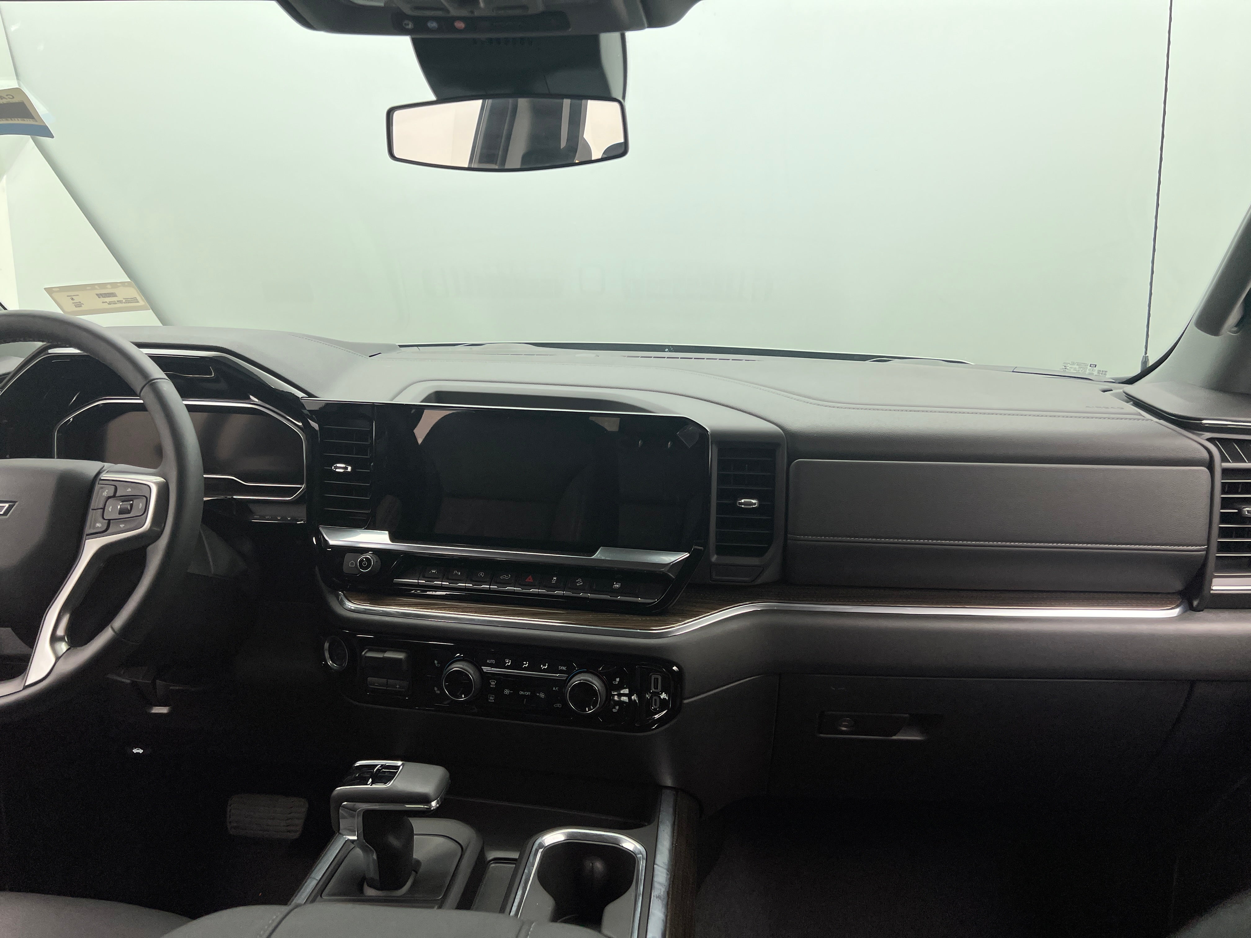 2023 Chevrolet Silverado 1500 RST 2