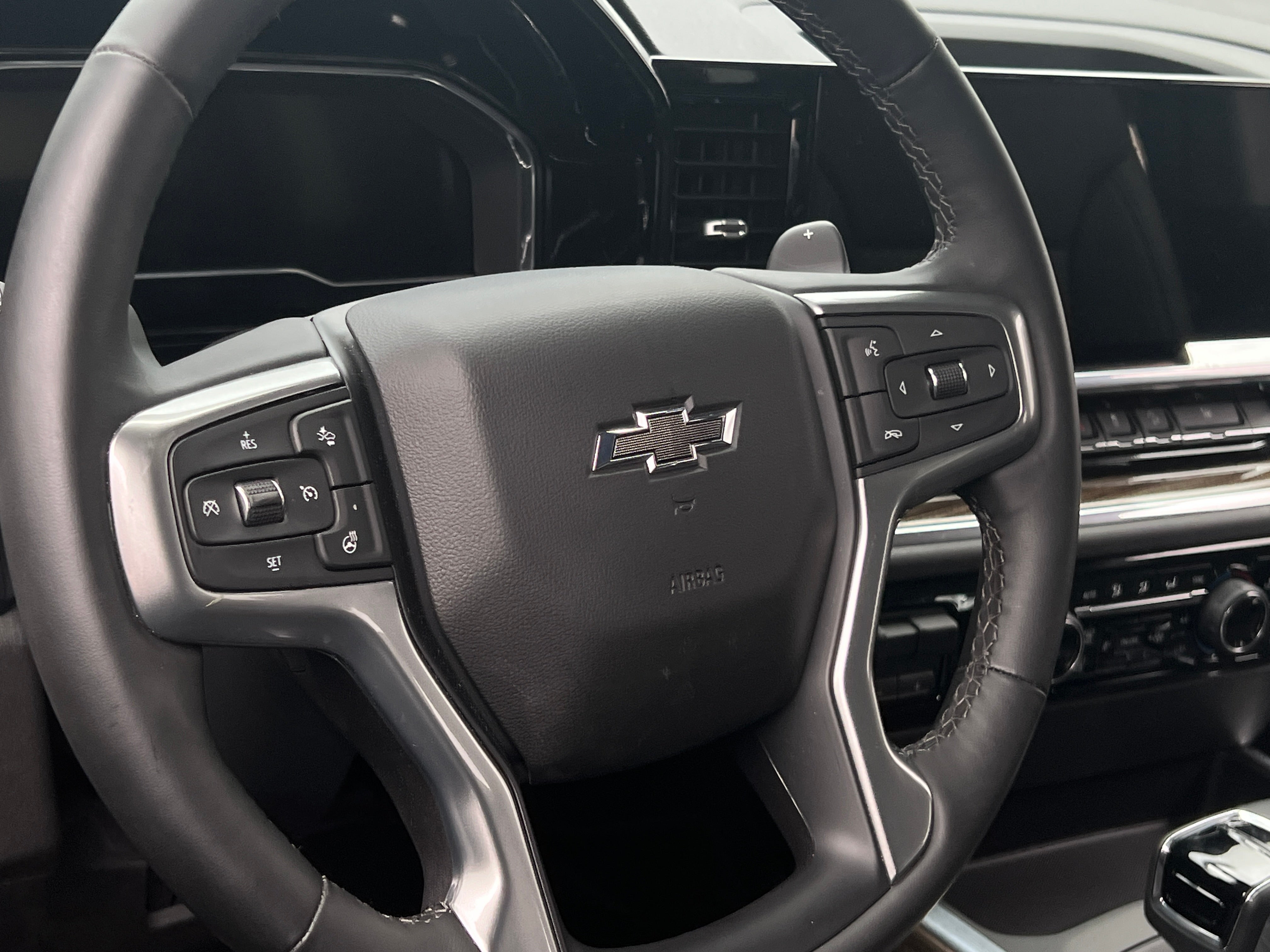 2023 Chevrolet Silverado 1500 RST 4