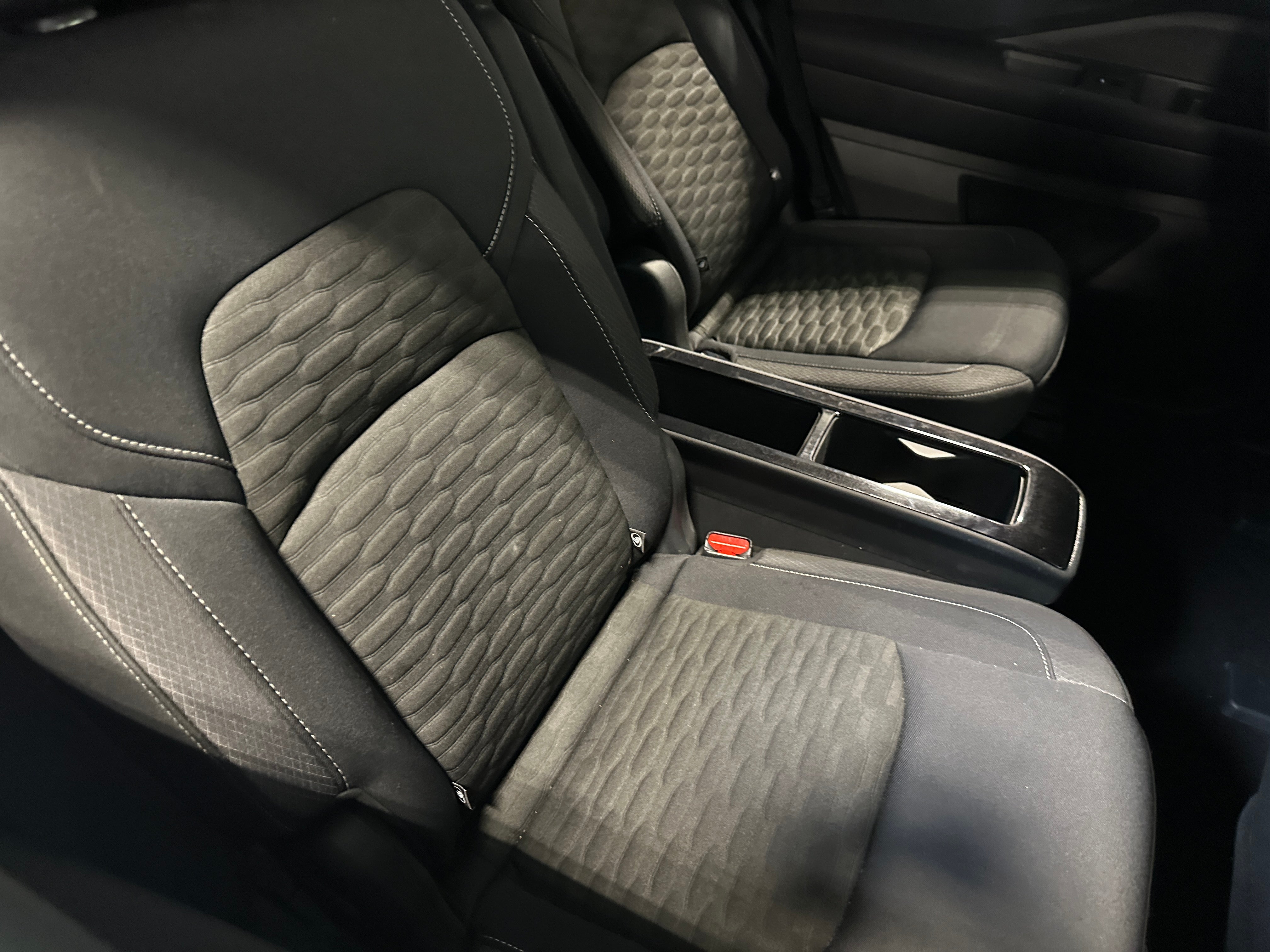 2023 Nissan Pathfinder SV 6