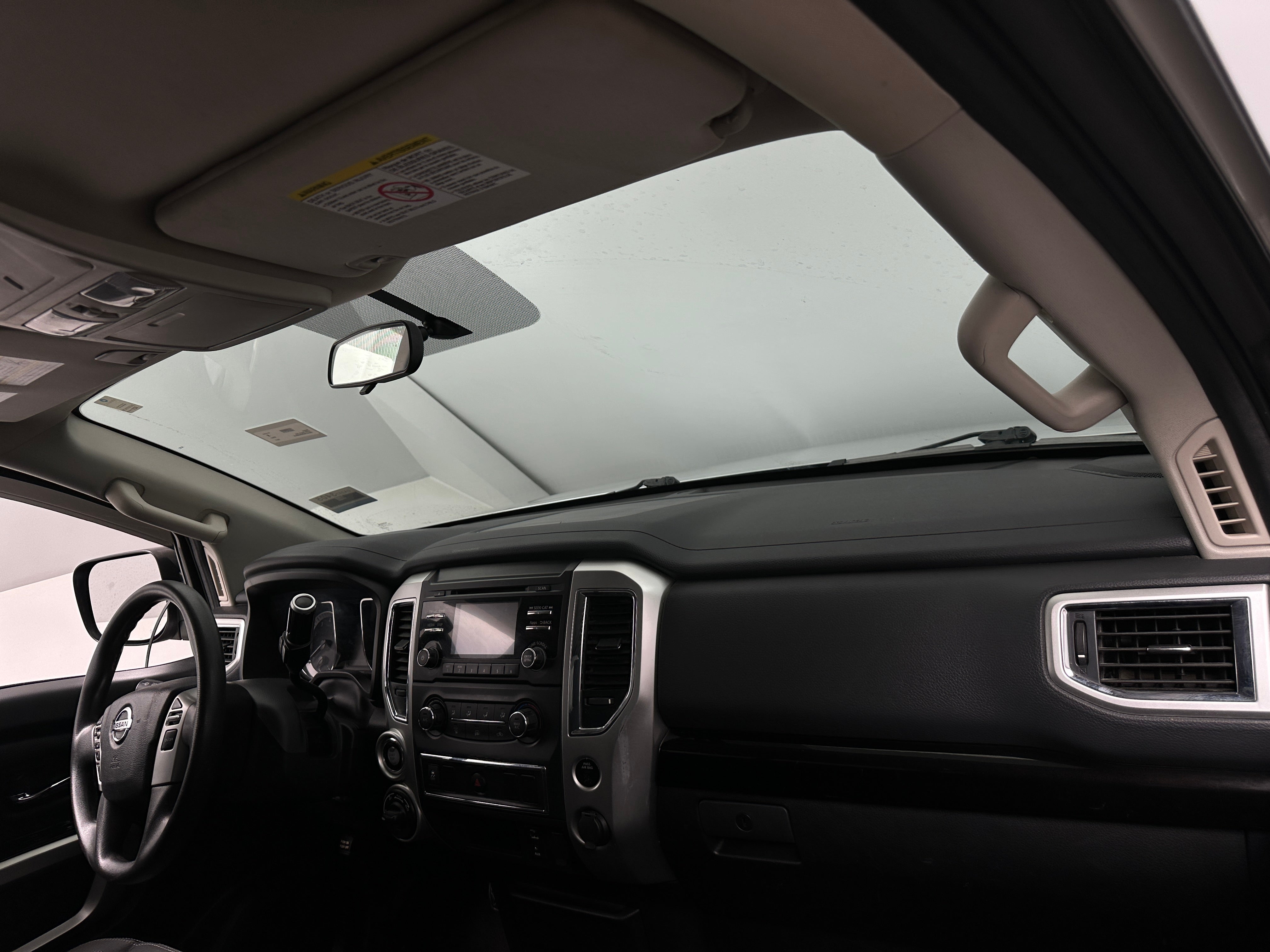 2017 Nissan Titan SV 3