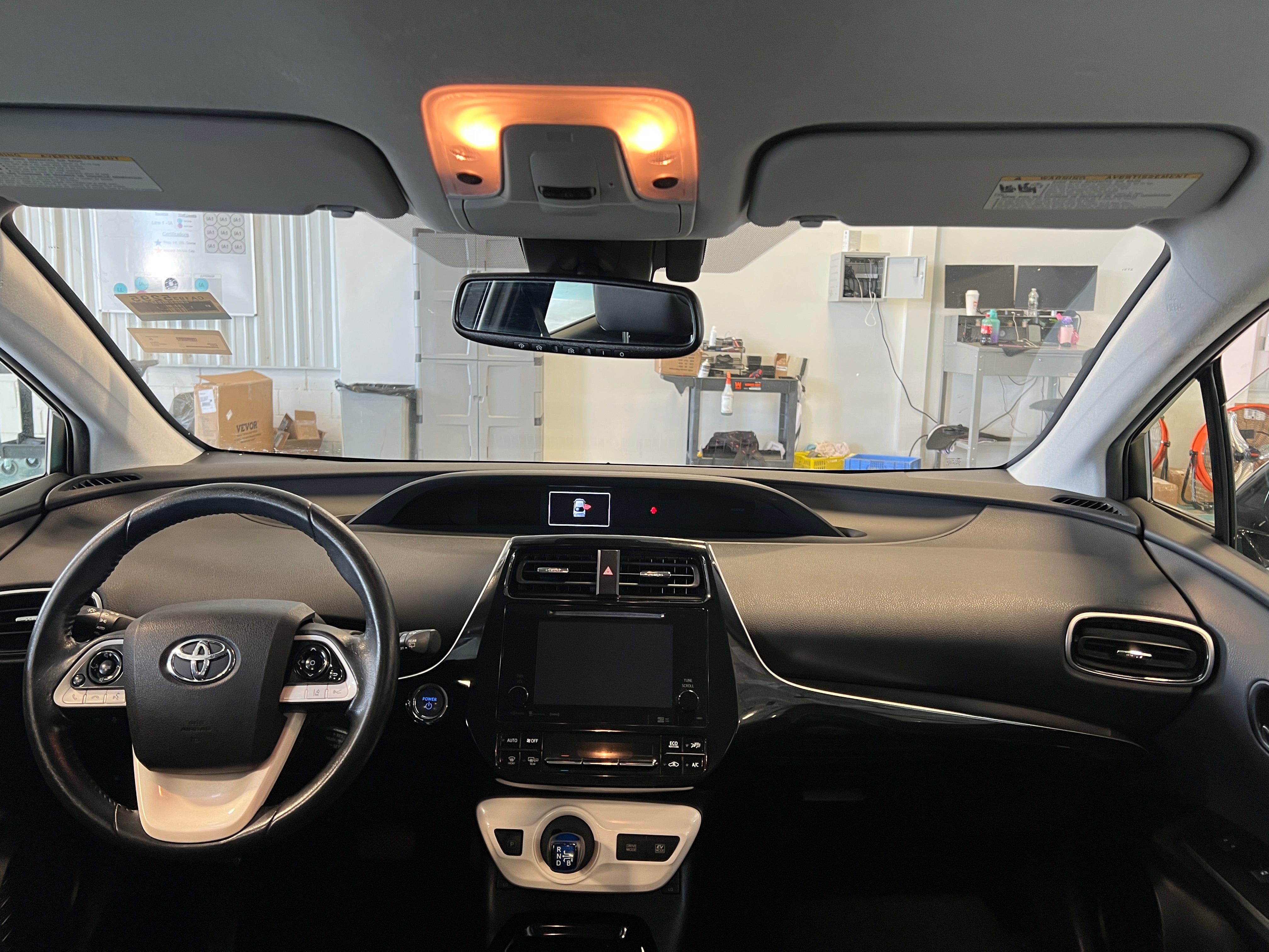 2017 Toyota Prius Four 2