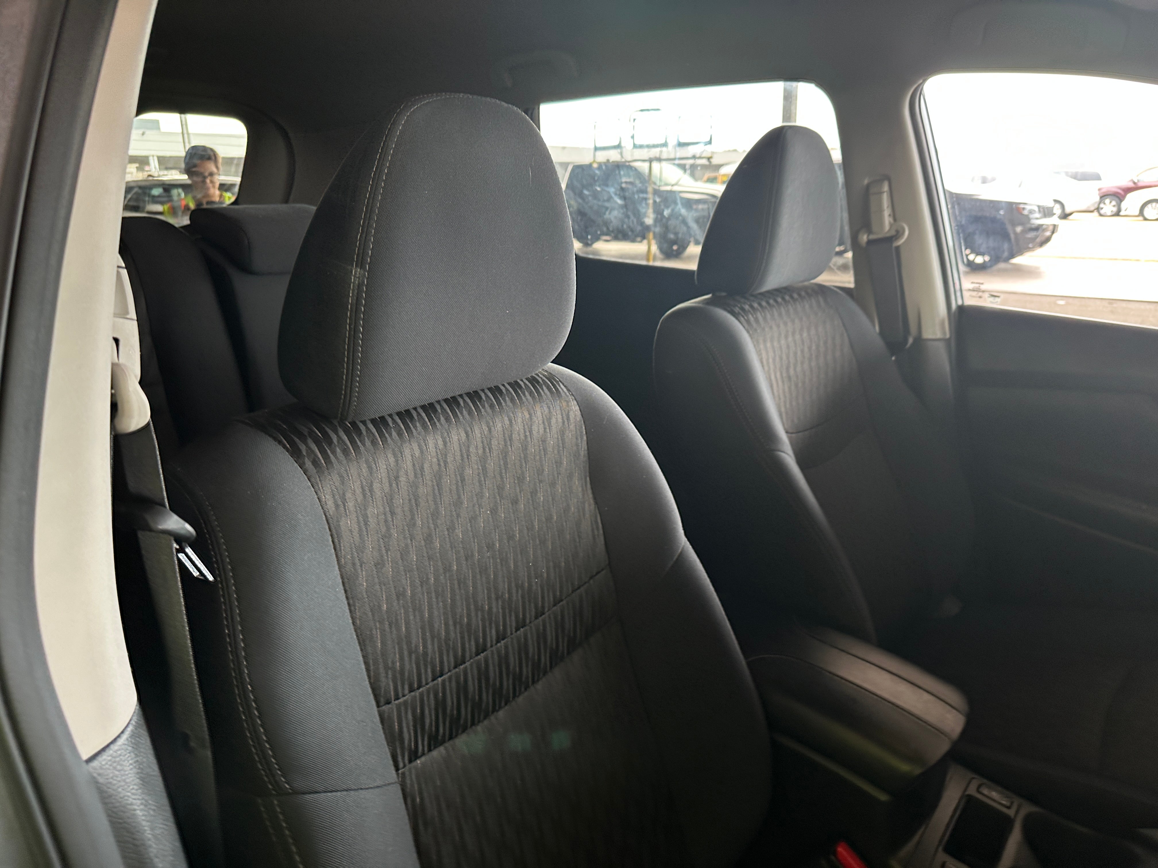 2019 Nissan Rogue SV 2