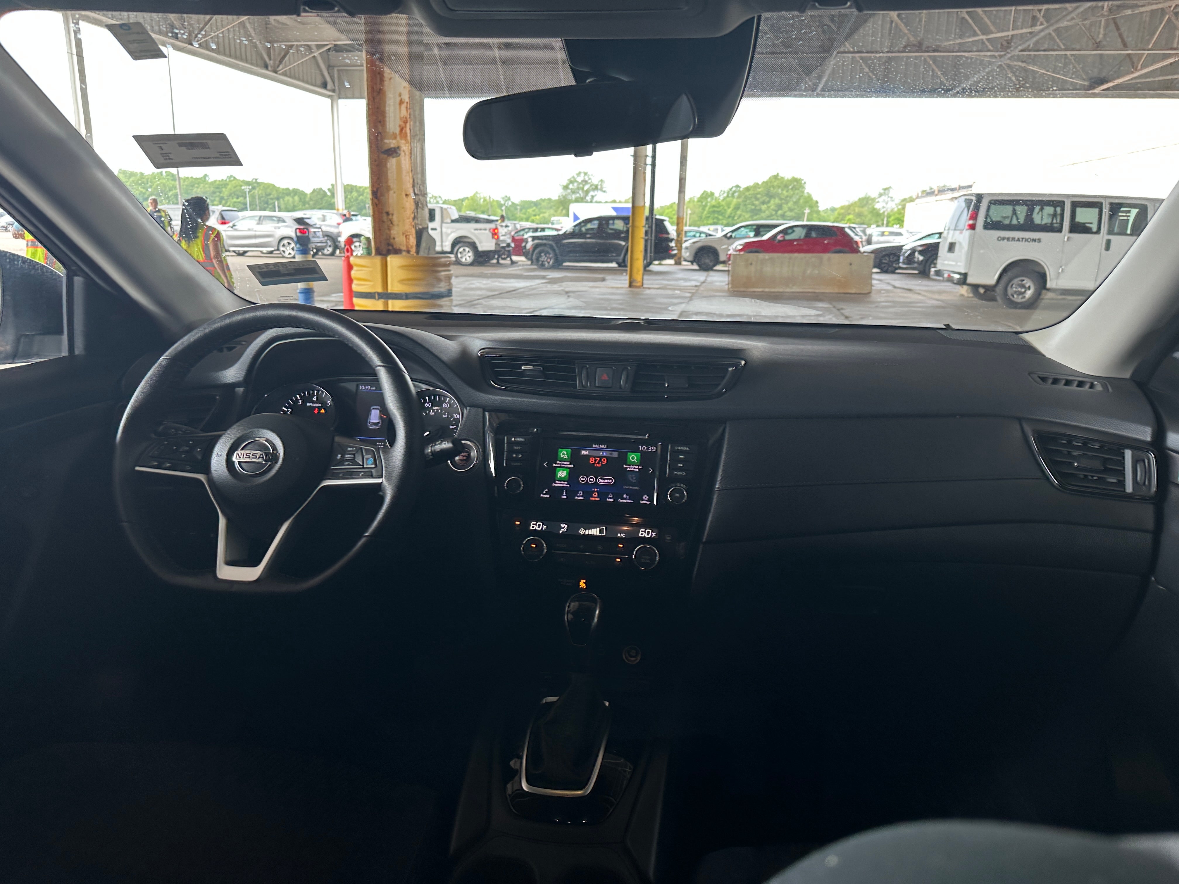 2019 Nissan Rogue SV 3