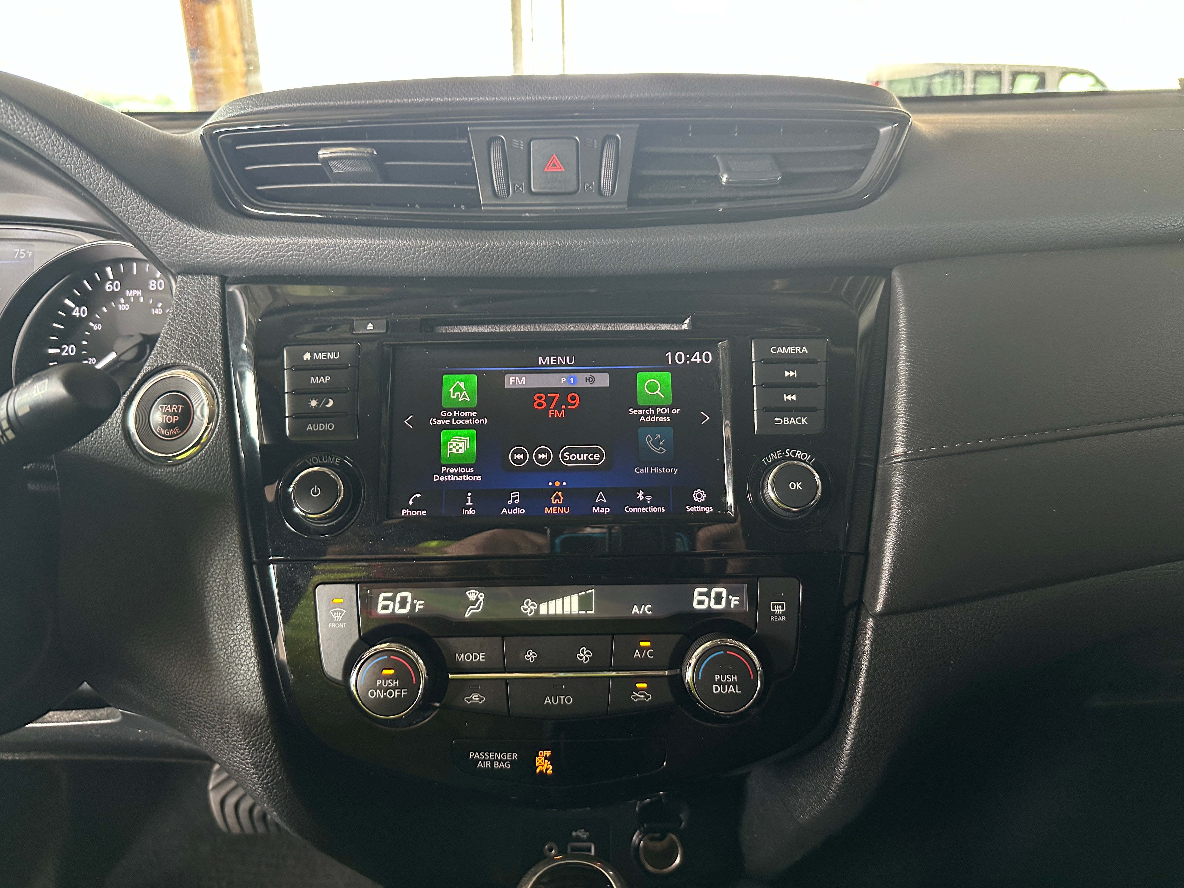 2019 Nissan Rogue SV 4