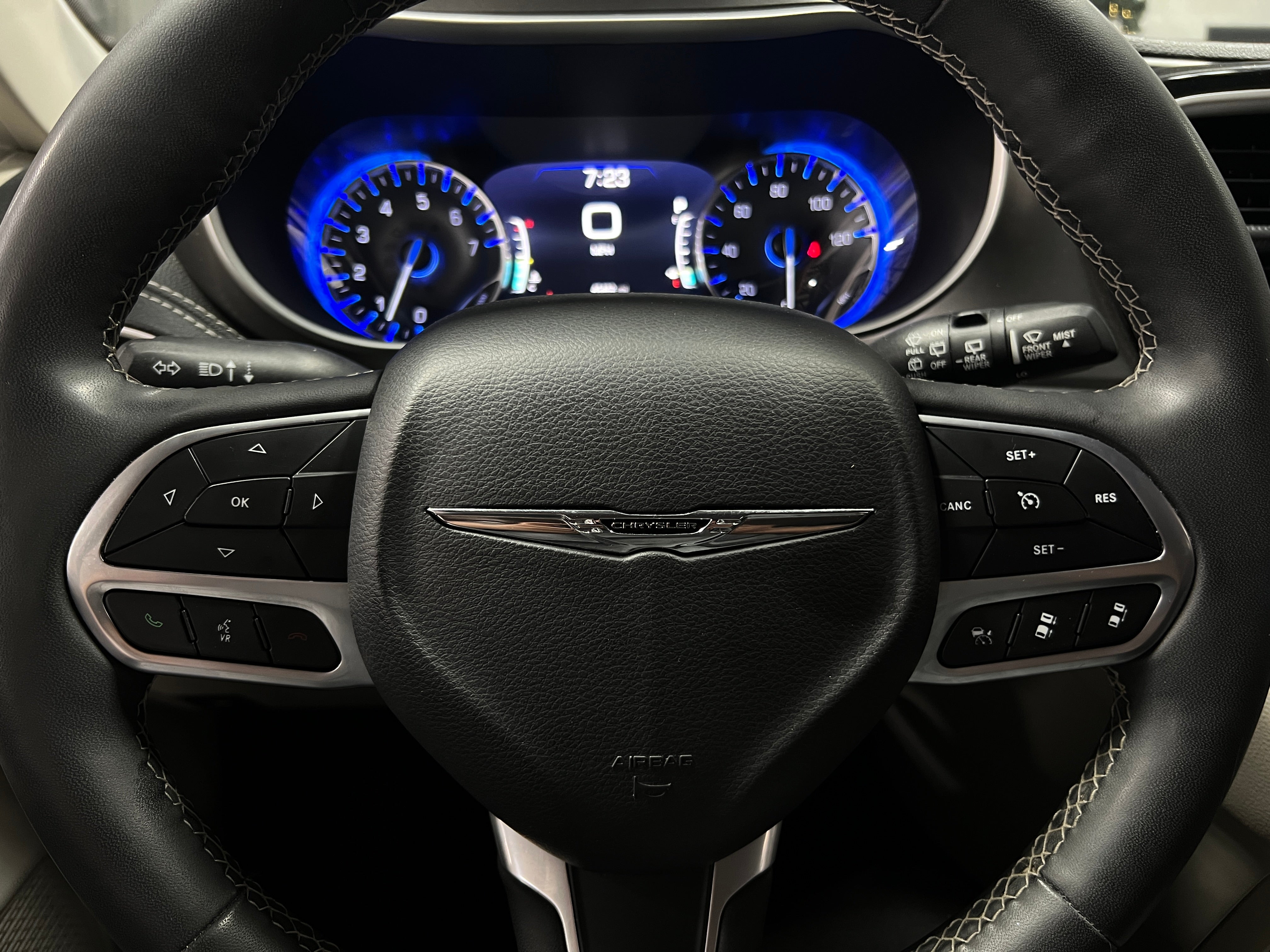 2022 Chrysler Pacifica Touring L 4