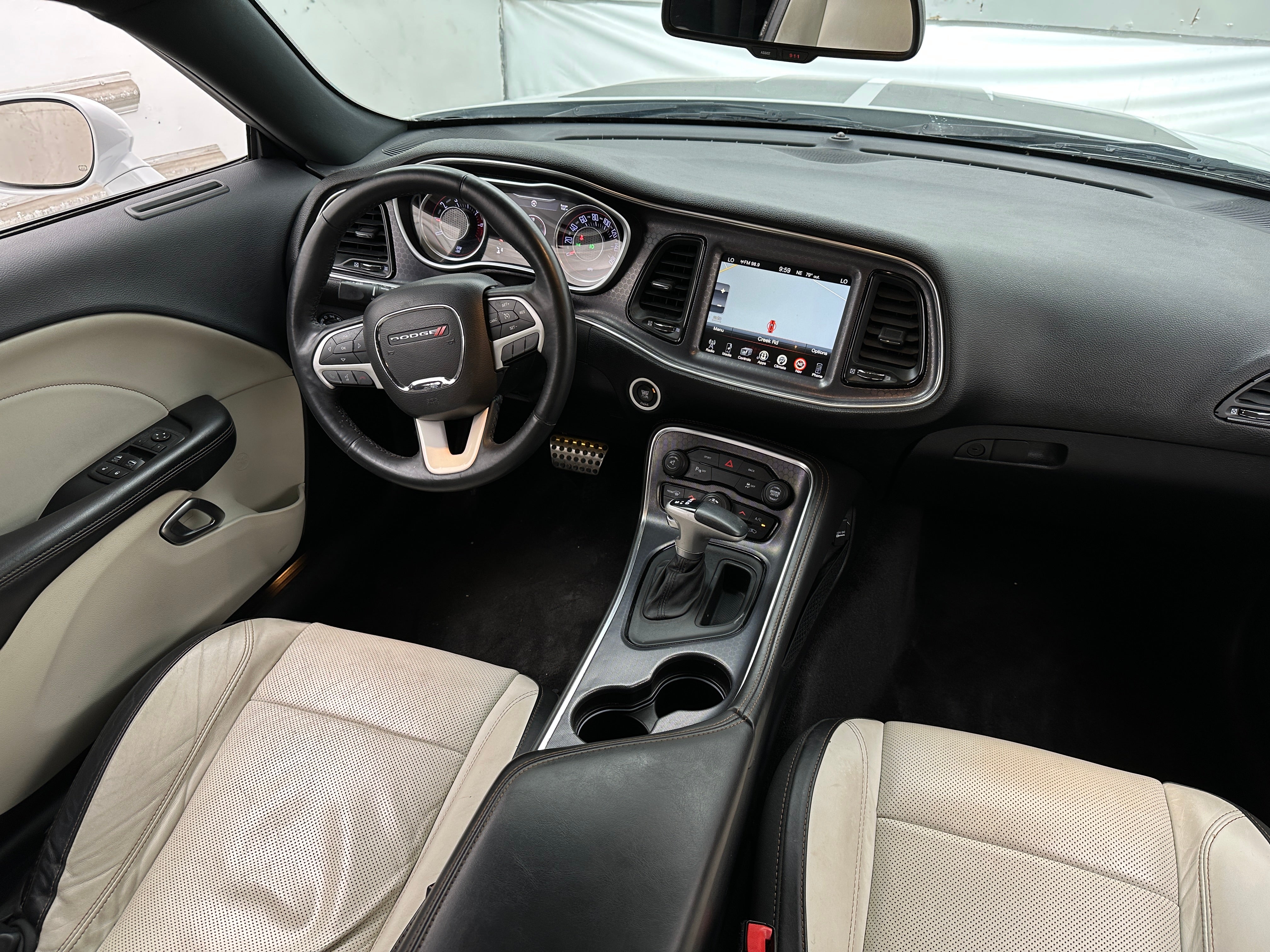 2015 Dodge Challenger SXT 2