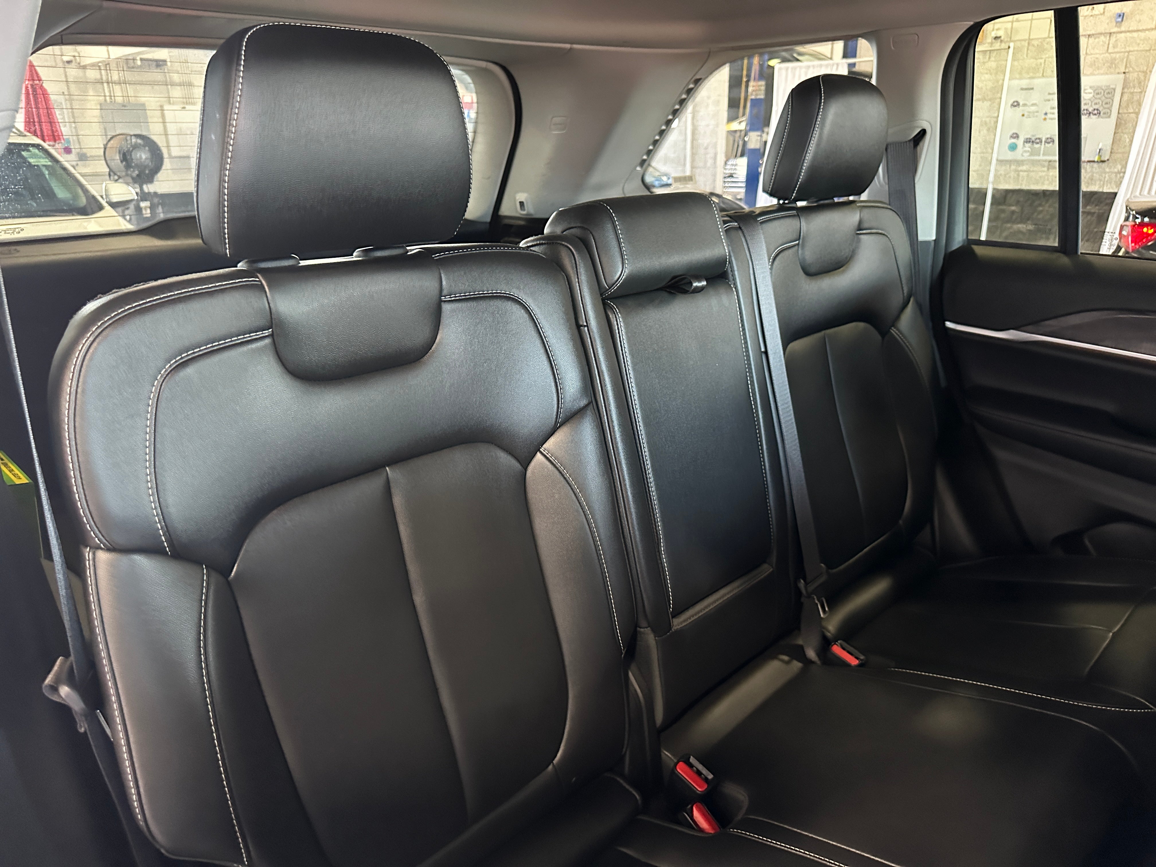 2023 Jeep Grand Cherokee Limited Edition 5
