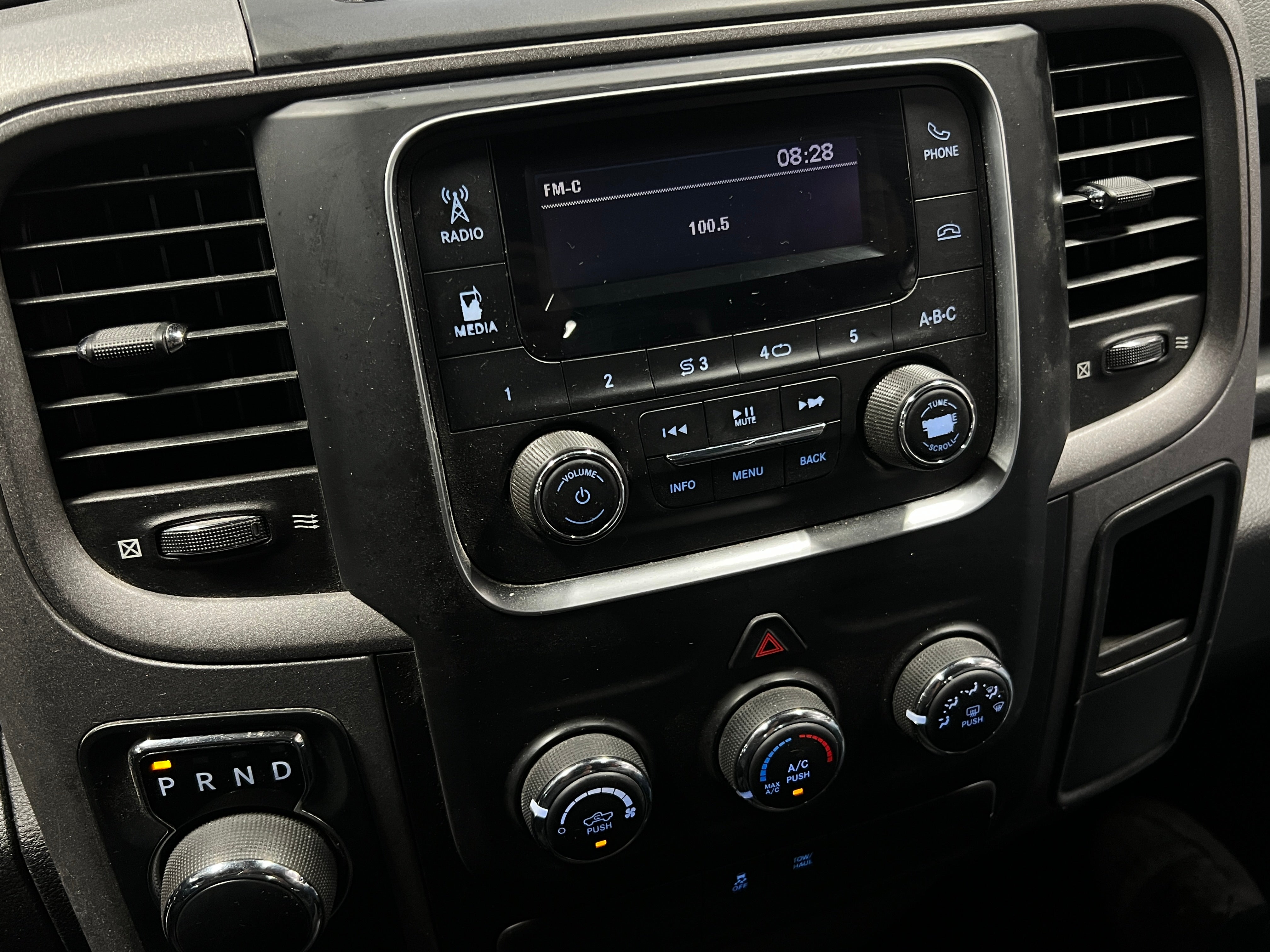 2019 RAM 1500 Classic Tradesman 4