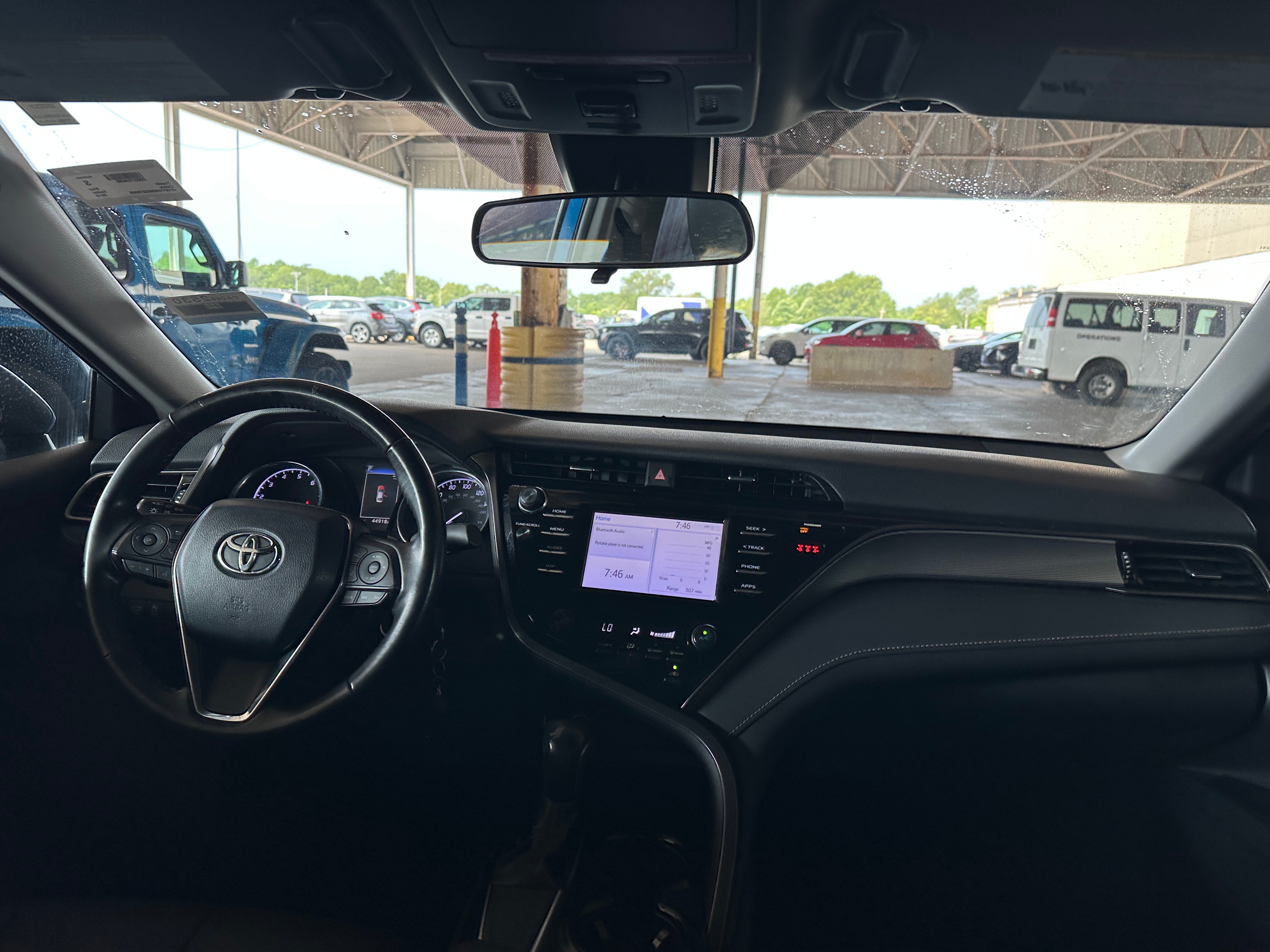 2019 Toyota Camry SE 2