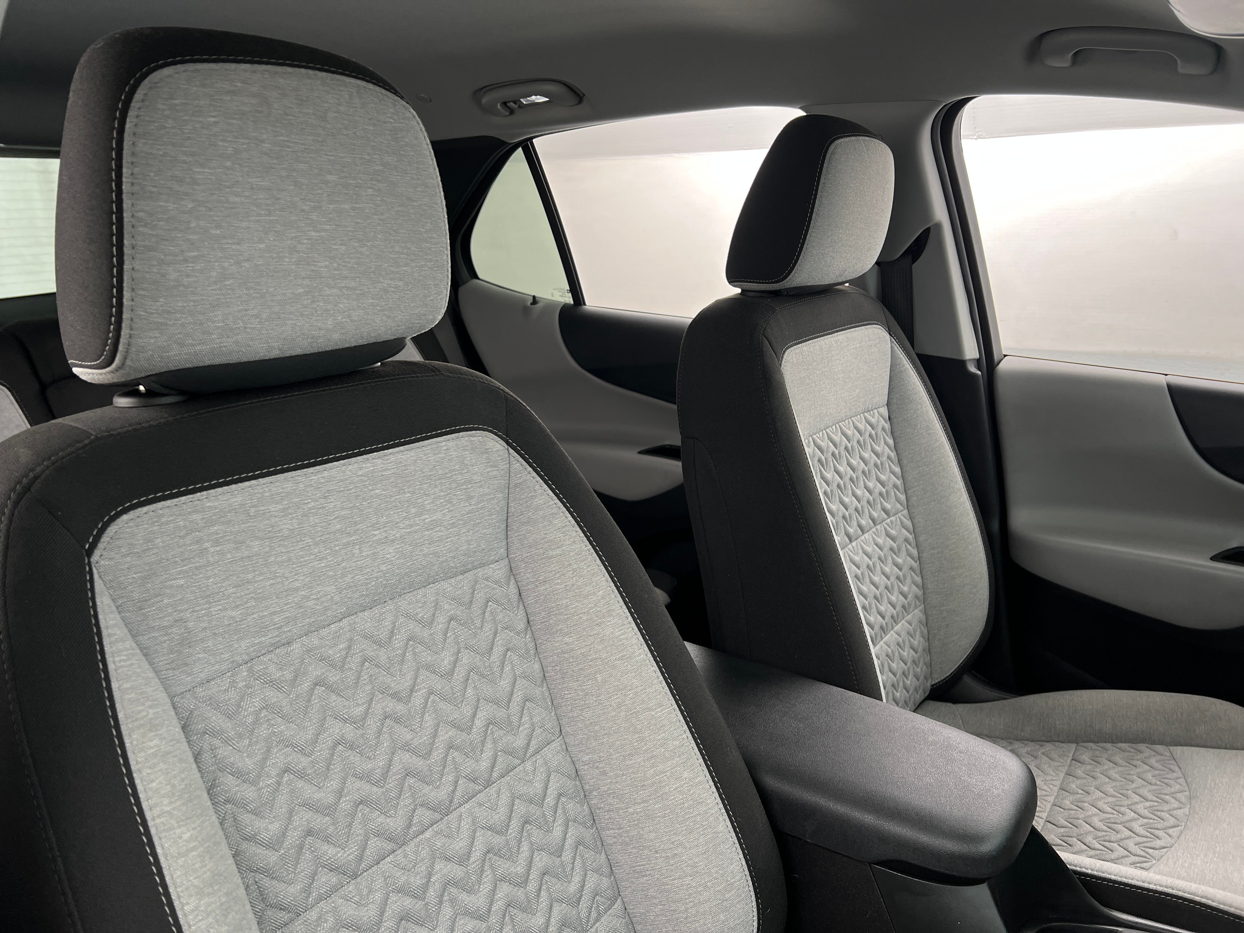 2023 Chevrolet Equinox LT 2