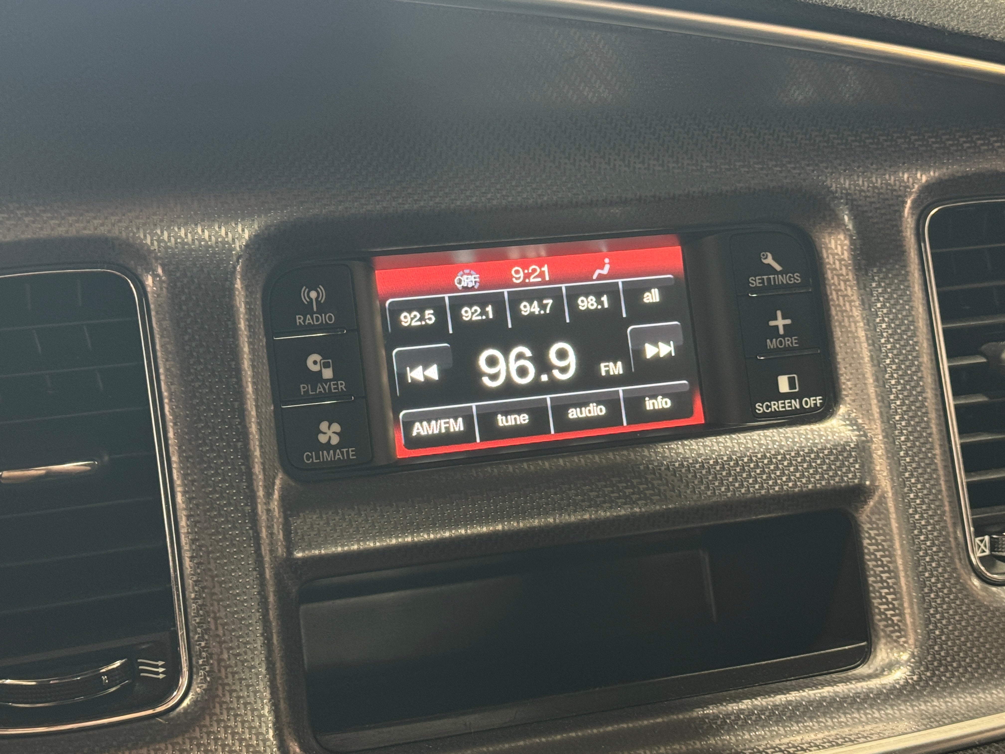 2014 Dodge Charger SE 4