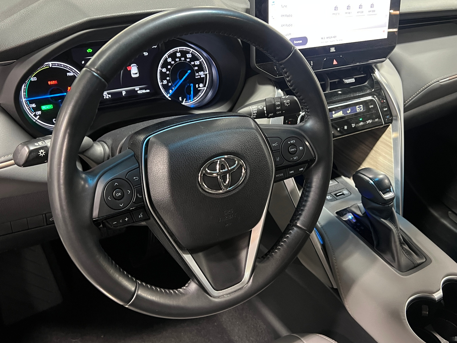 Thumbnail: 2023 Toyota Venza - 4