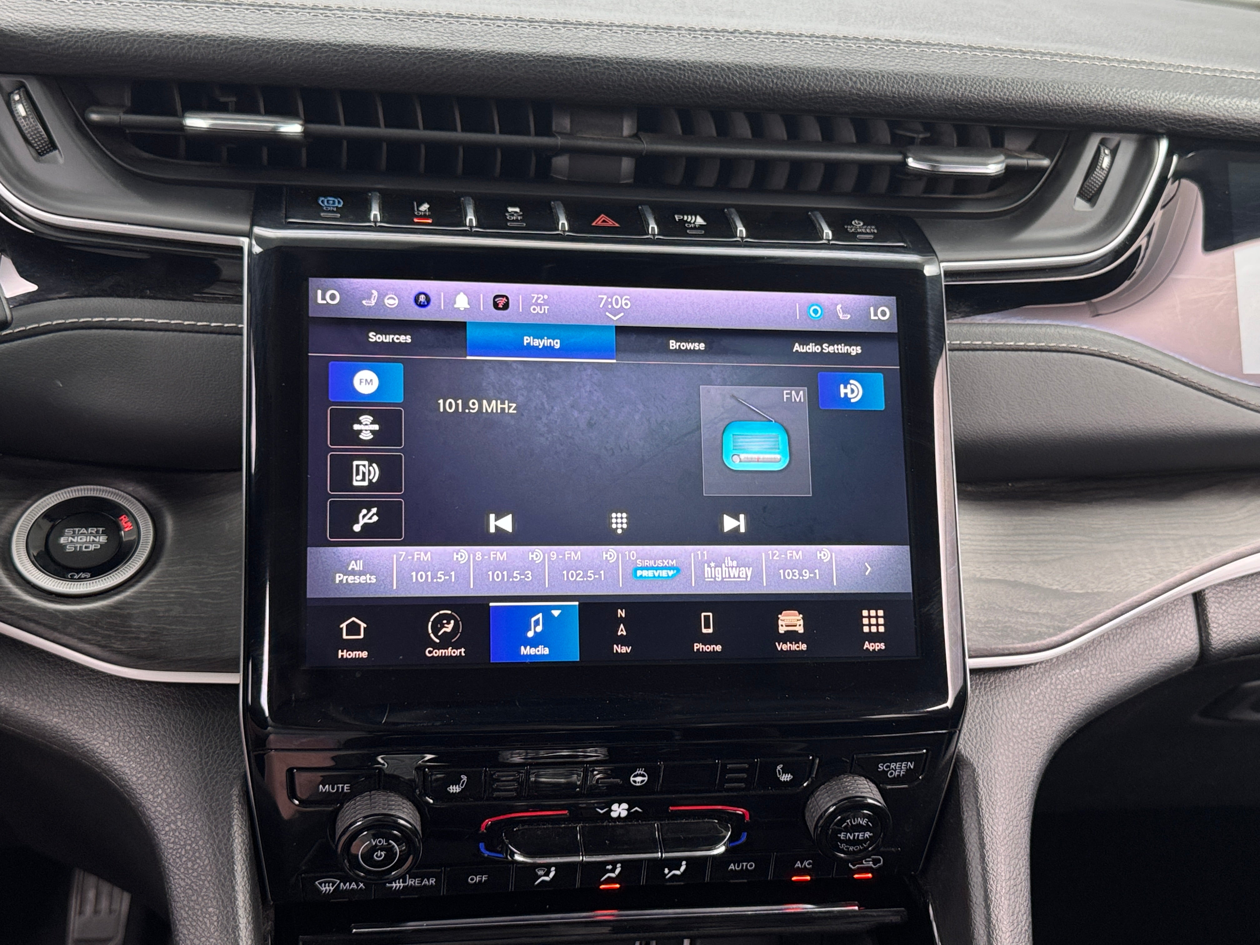 2023 Jeep Grand Cherokee 4xe 3