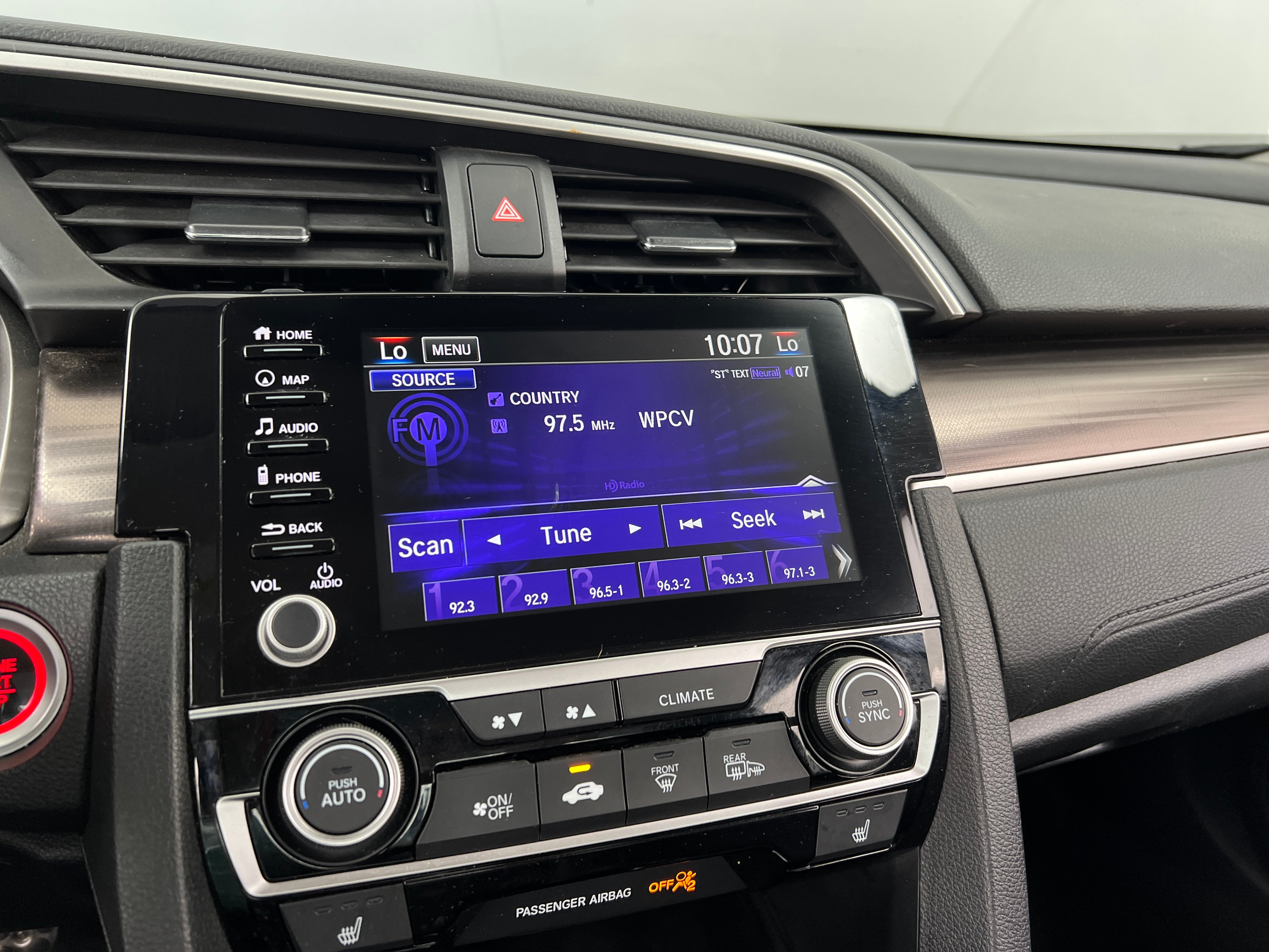 2019 Honda Civic Touring 3