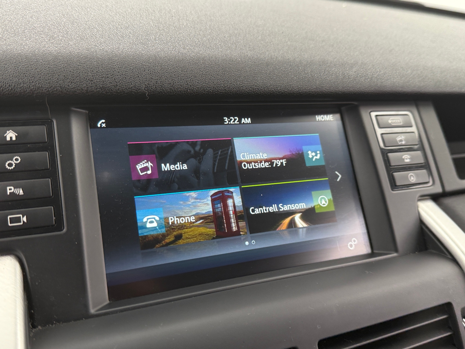 Thumbnail: 2018 Land Rover Discovery Sport - 3