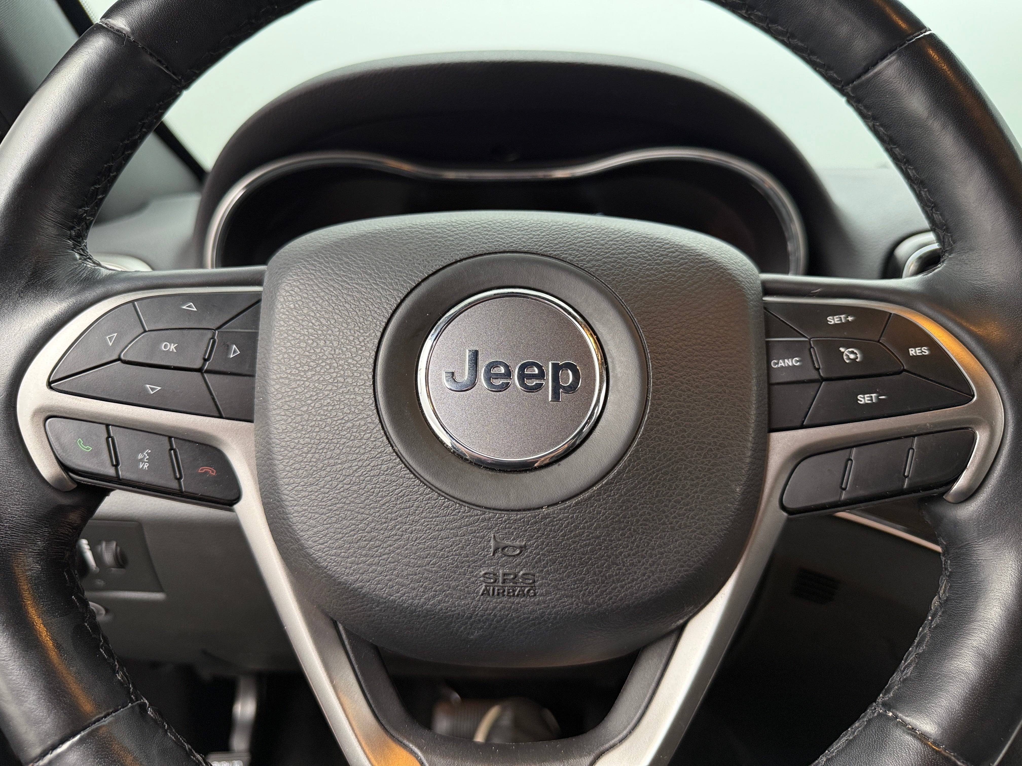 2022 Jeep Grand Cherokee Limited Edition 4
