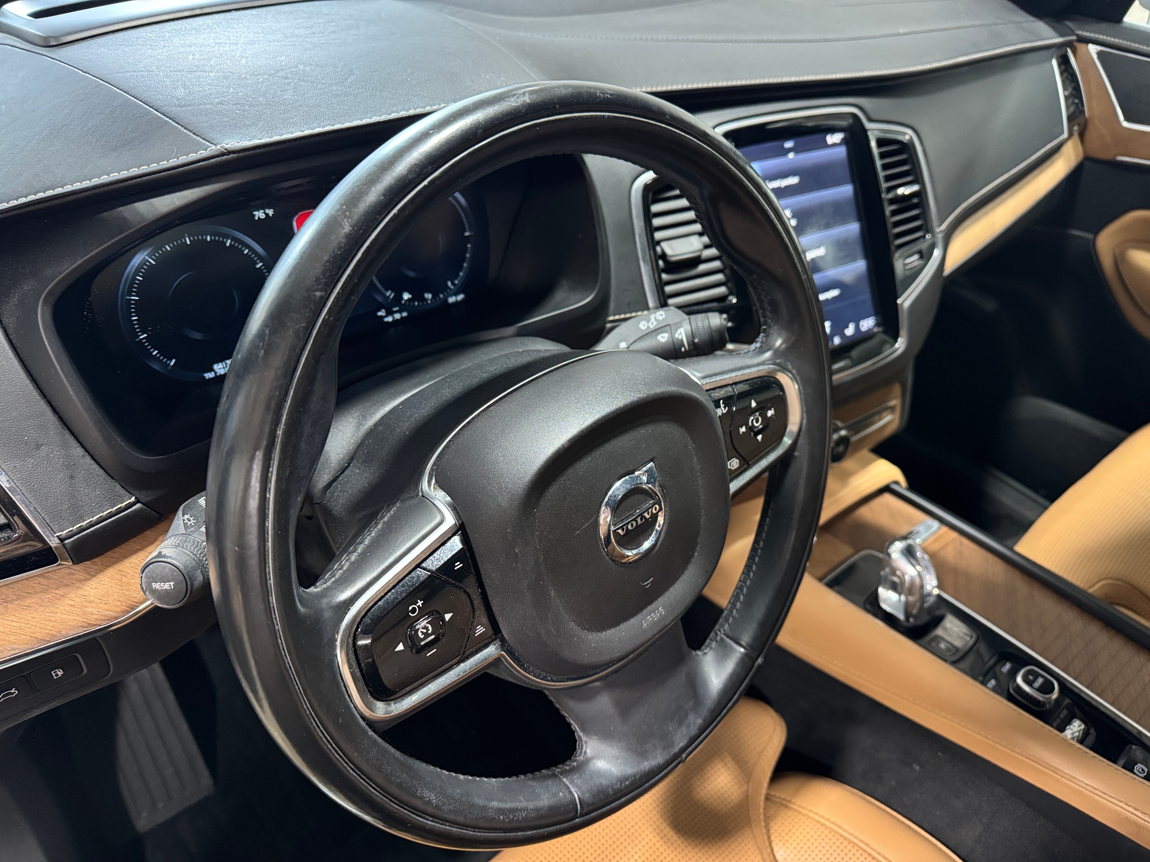 2017 Volvo XC90 T8 Inscription 2