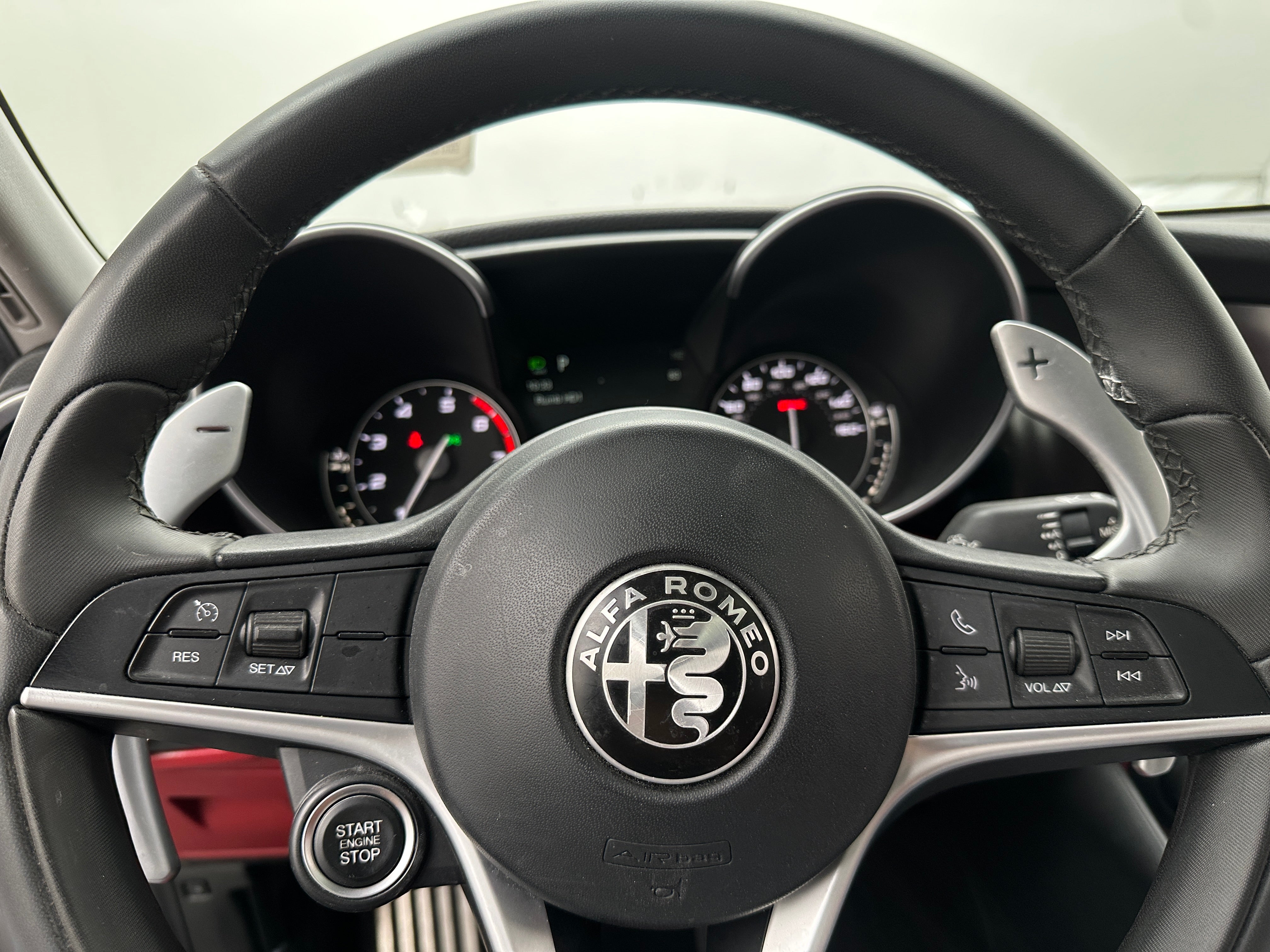 2017 Alfa Romeo Giulia Ti 4