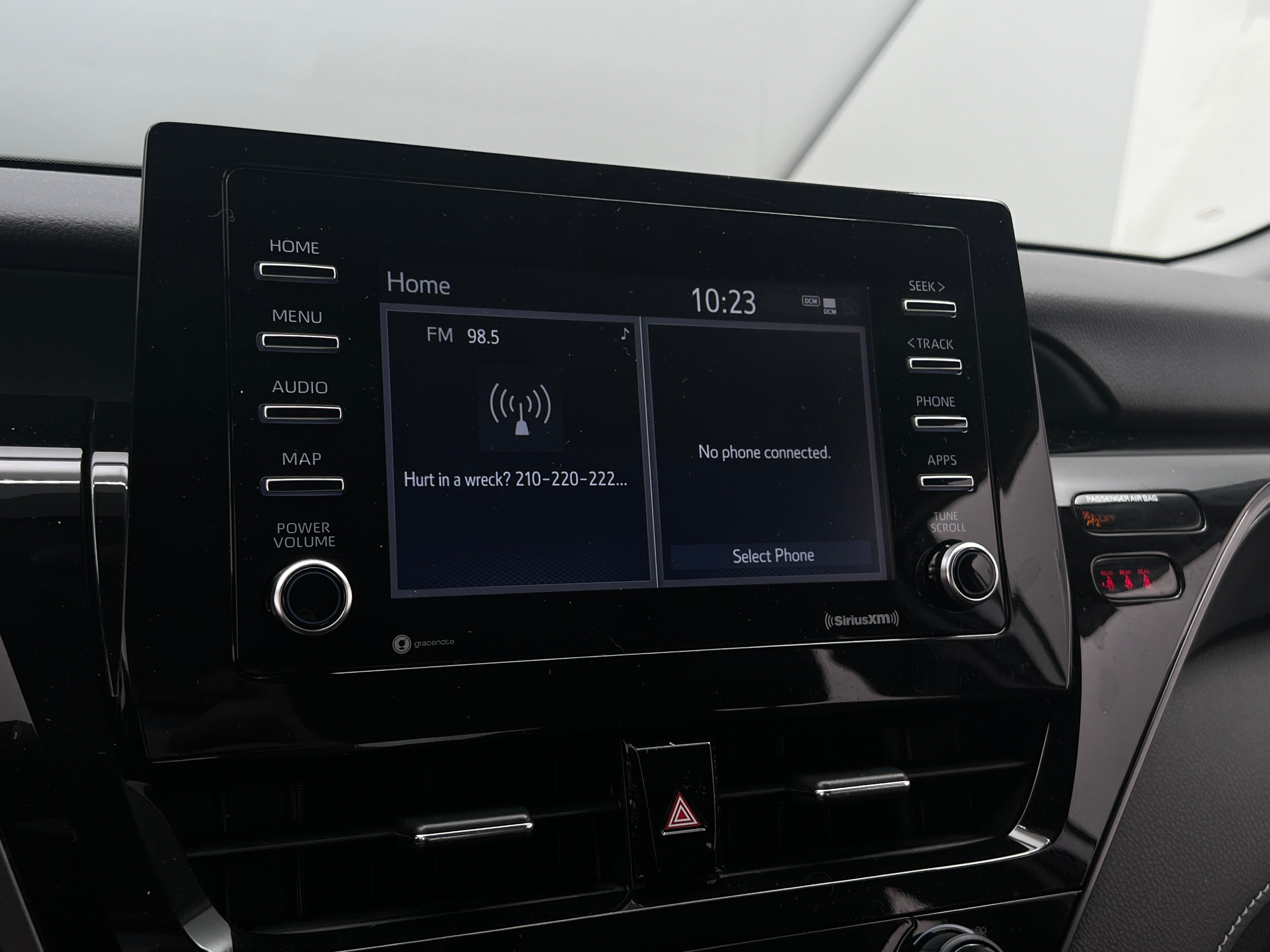 2021 Toyota Camry SE 3
