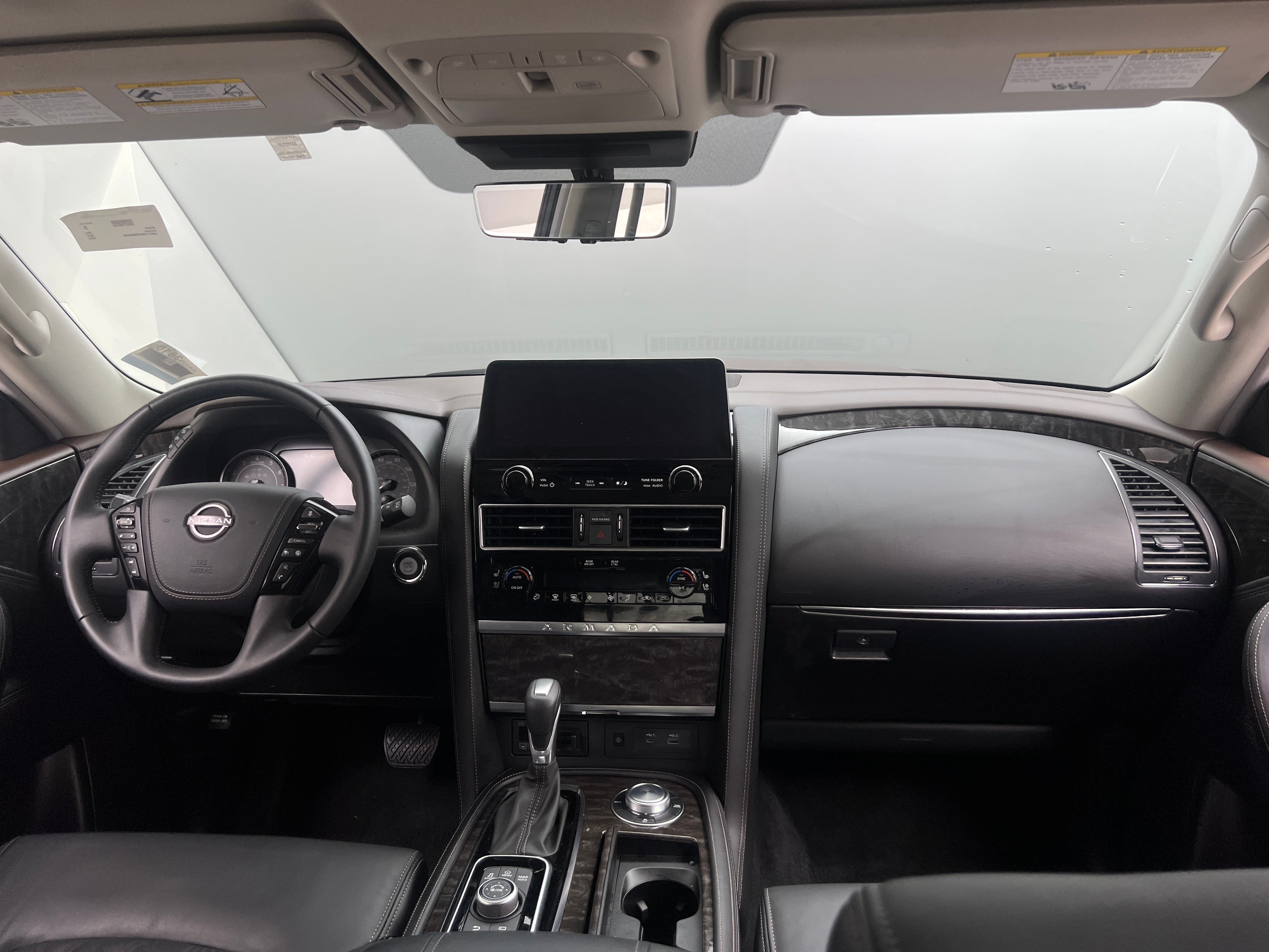 2024 Nissan Armada Platinum Edition 2