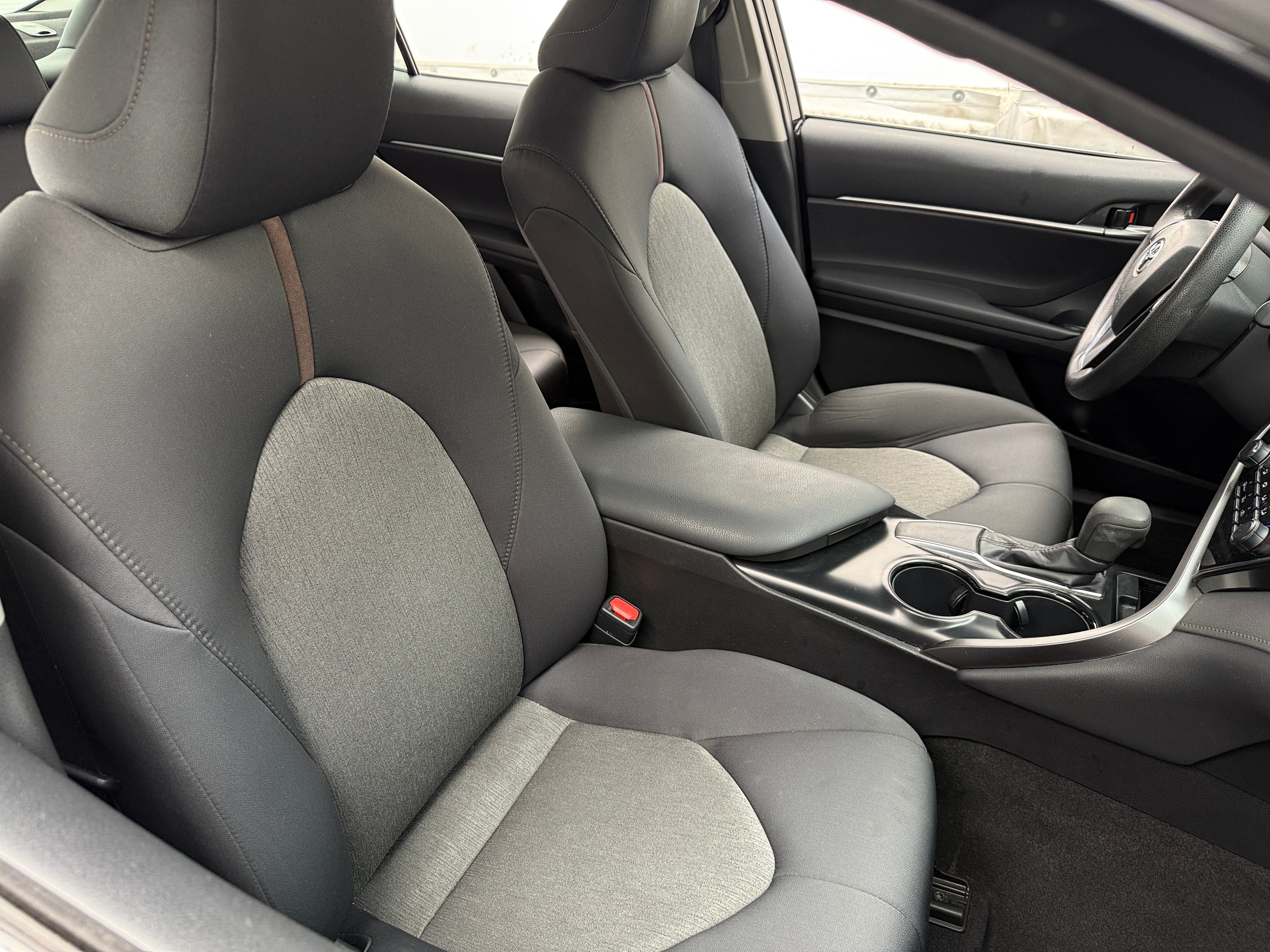 2019 Toyota Camry LE 2