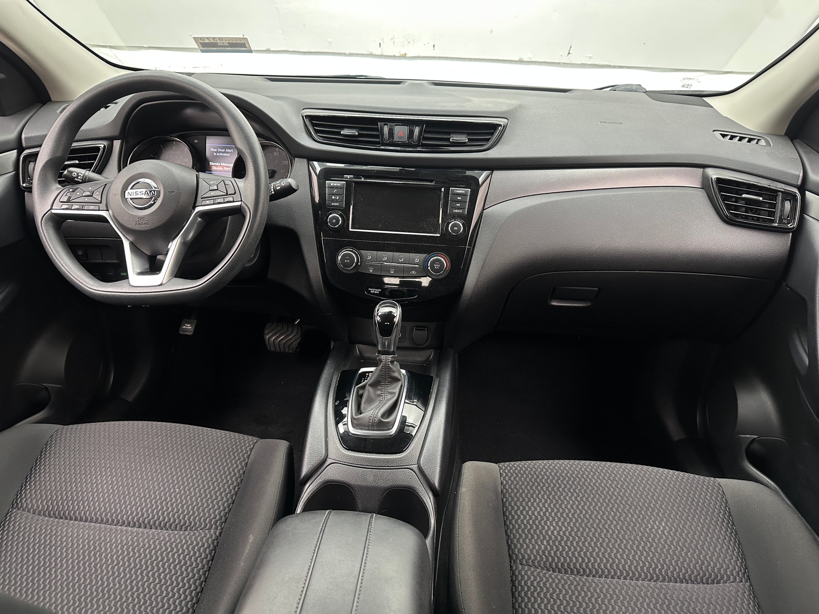 Thumbnail: 2022 Nissan Rogue Sport - 3