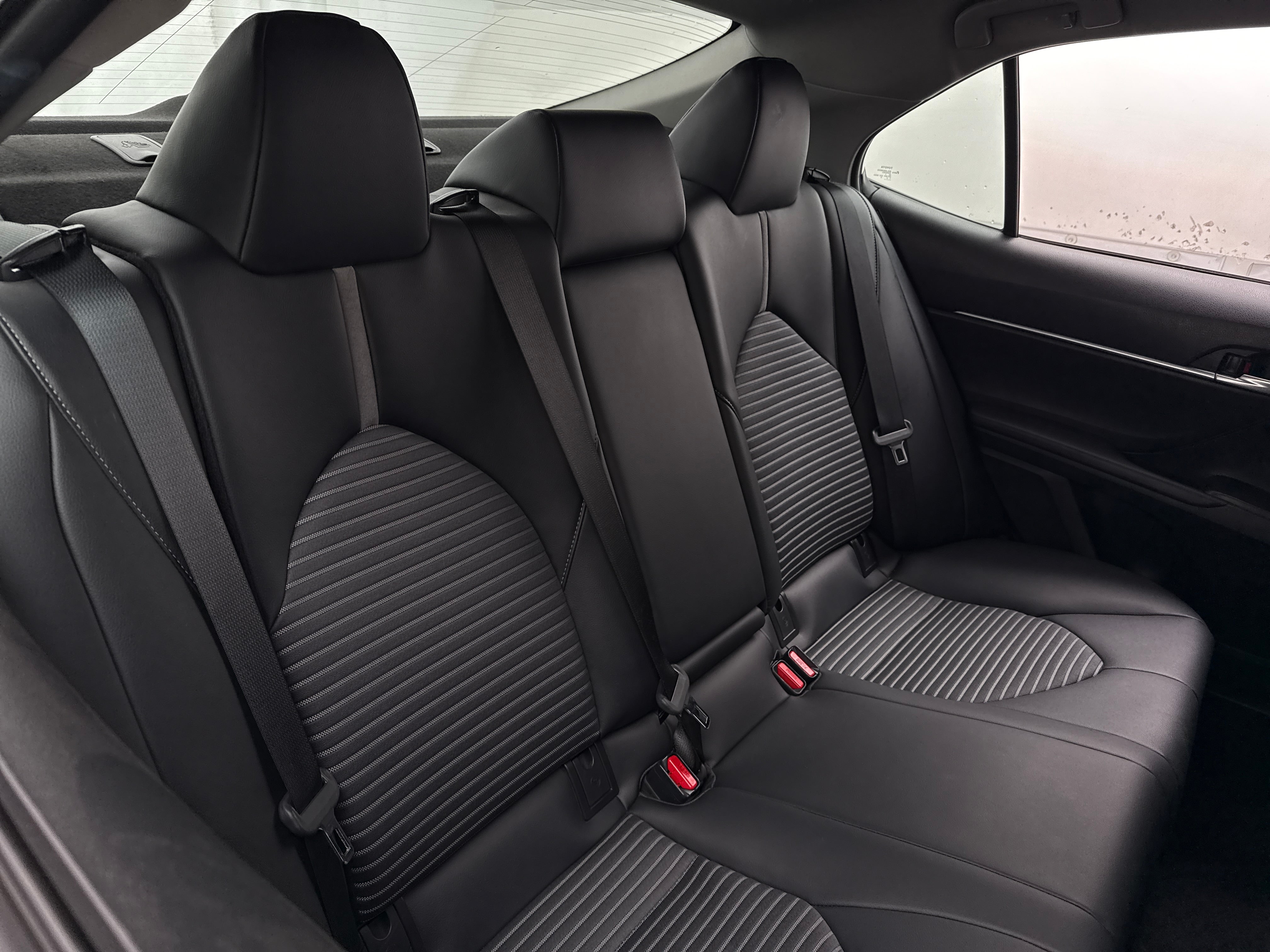 2022 Toyota Camry SE 6