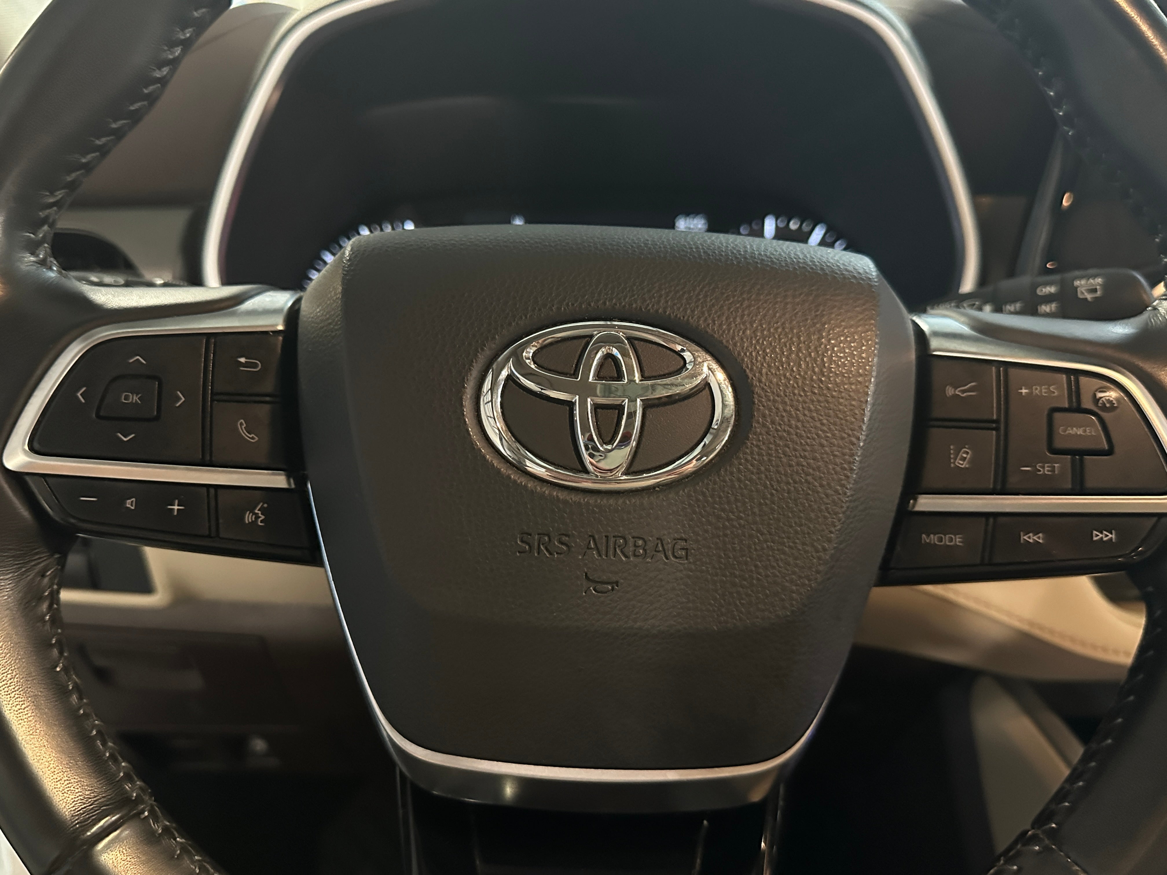 2021 Toyota Highlander XLE 4