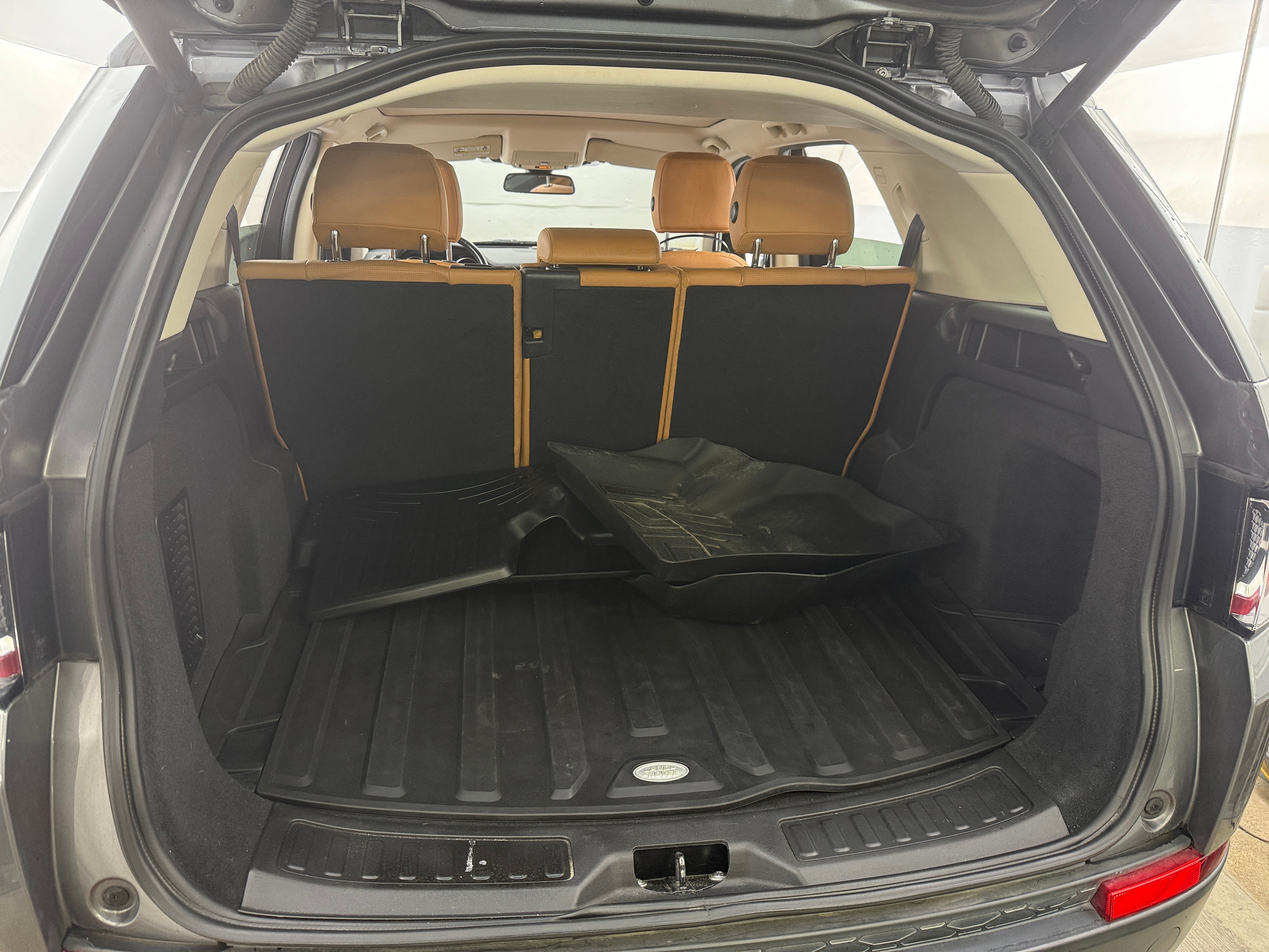 2019 Land Rover Discovery Sport HSE 6