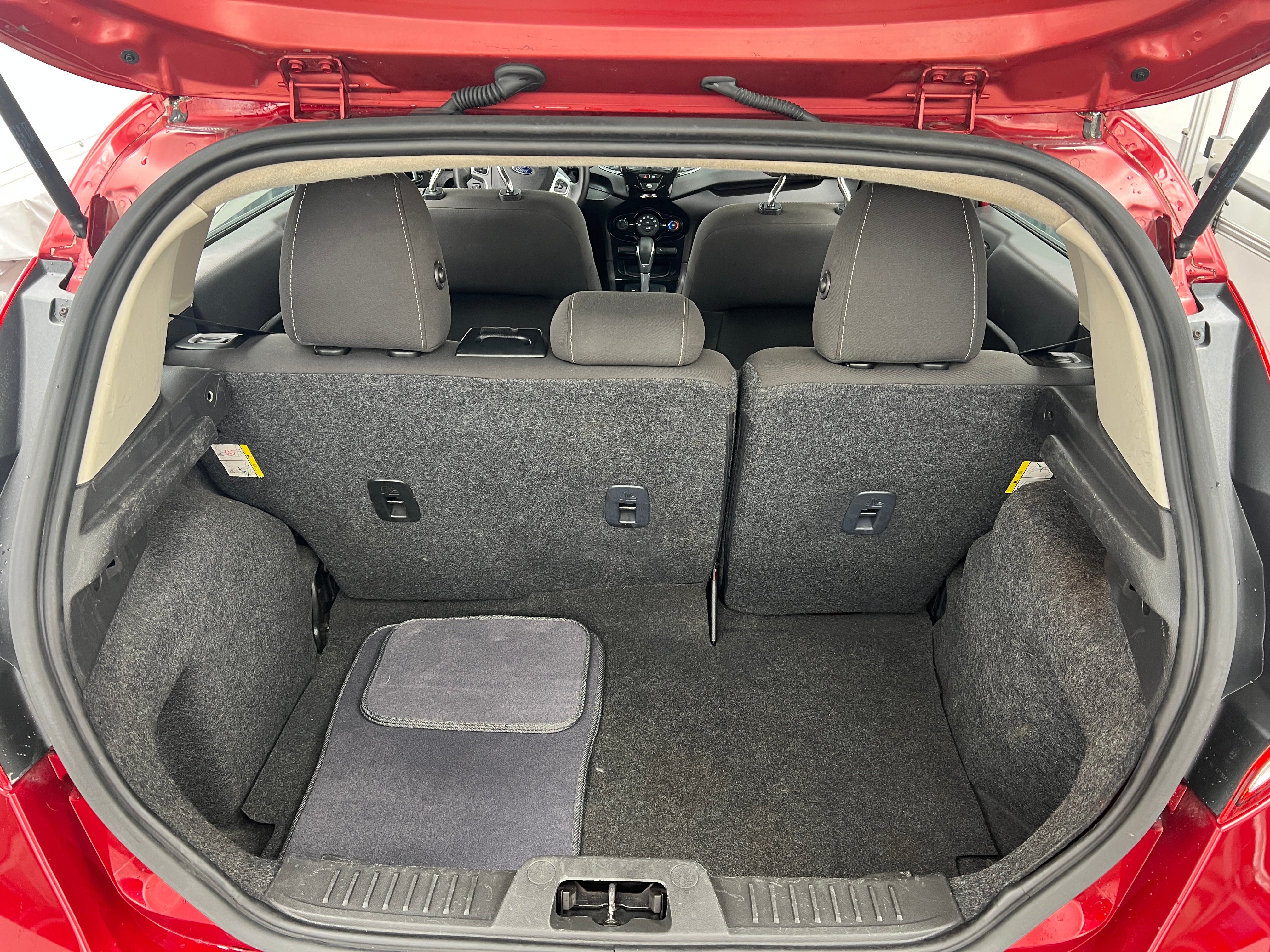 2016 Ford Fiesta SE 7