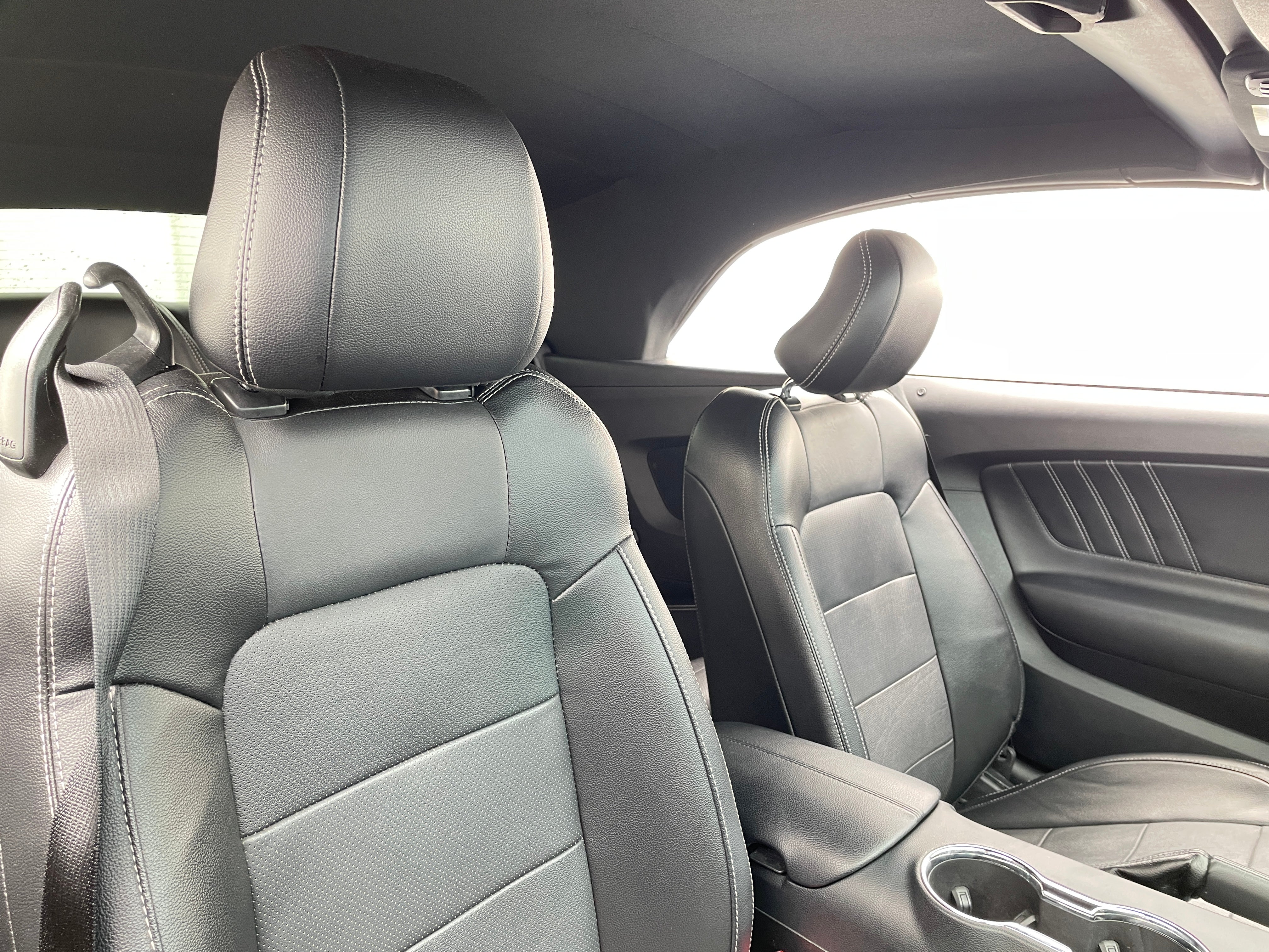 2017 Ford Mustang GT Premium 2